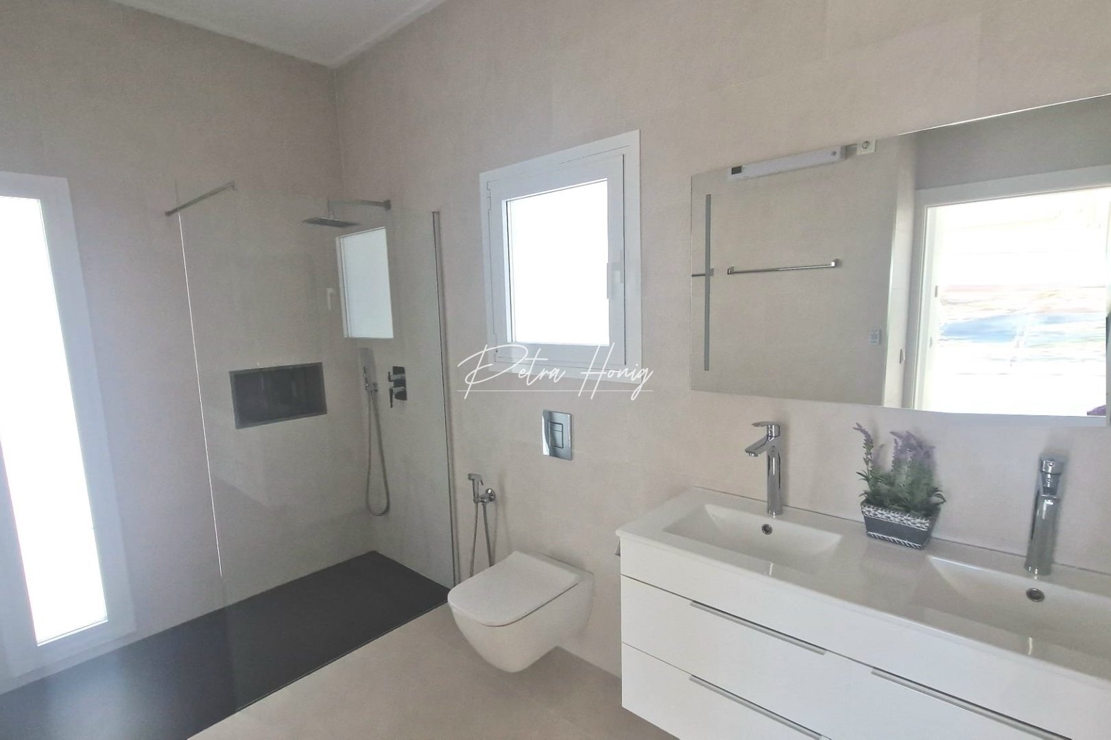 Resales - Villa - La Marina