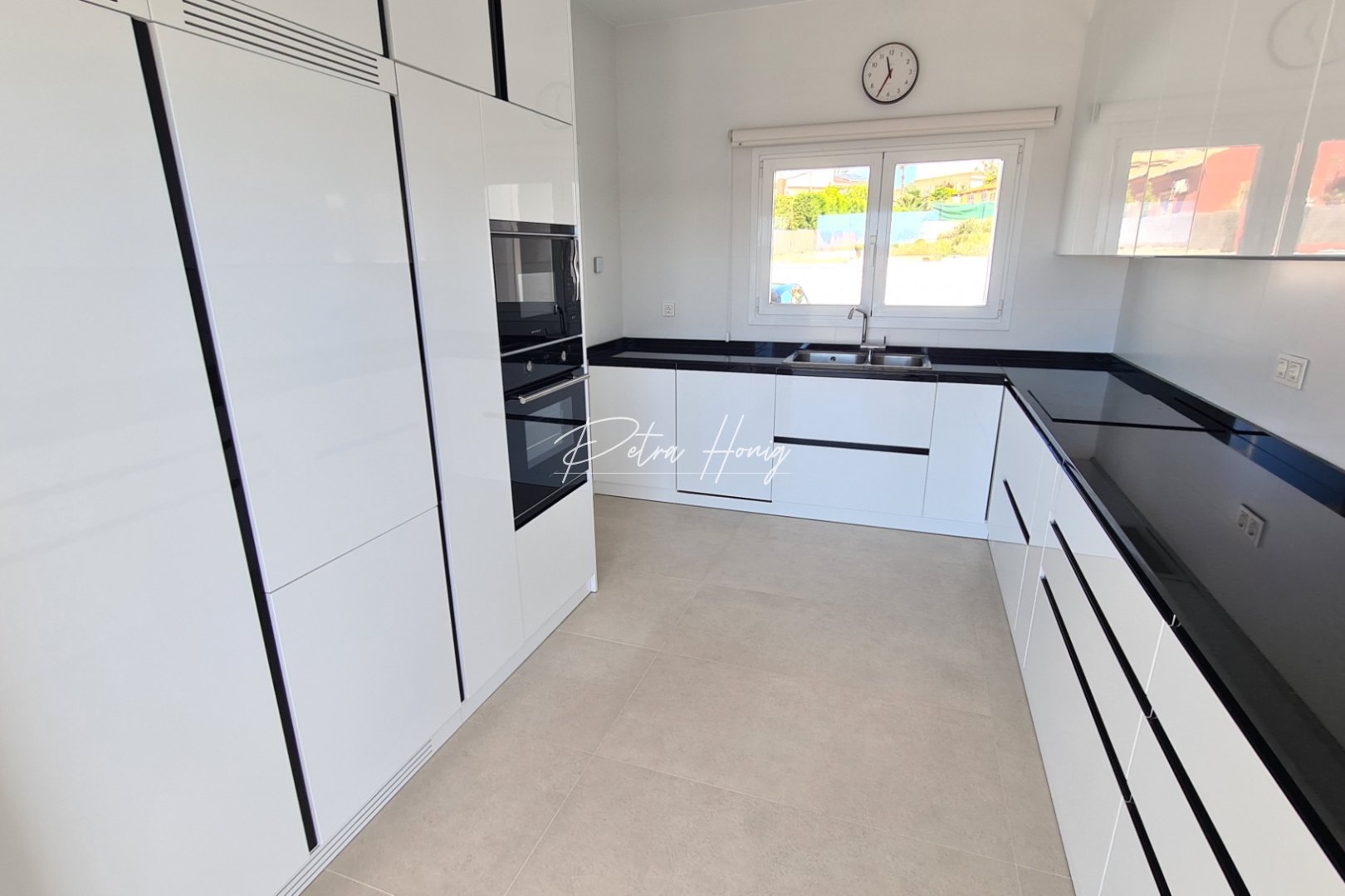 Resales - Villa - La Marina