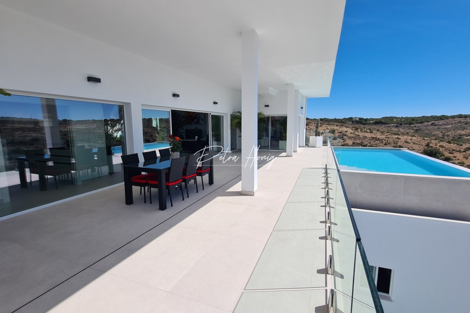Resales - Villa - La Marina