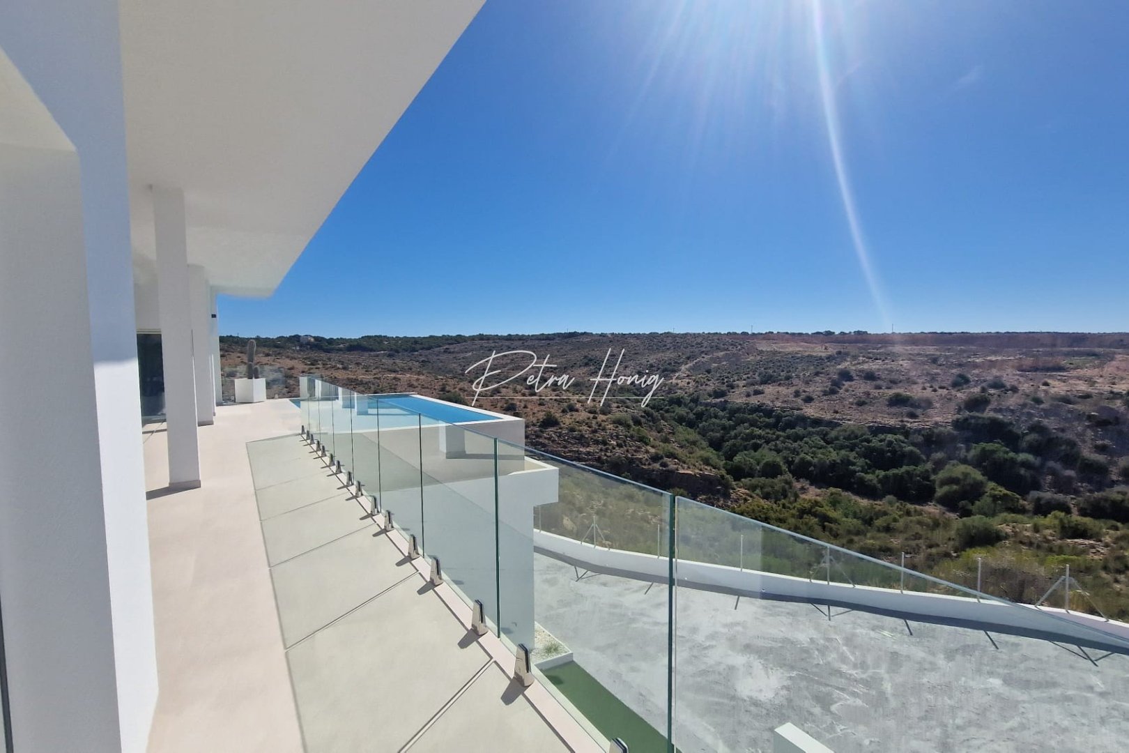Resales - Villa - La Marina