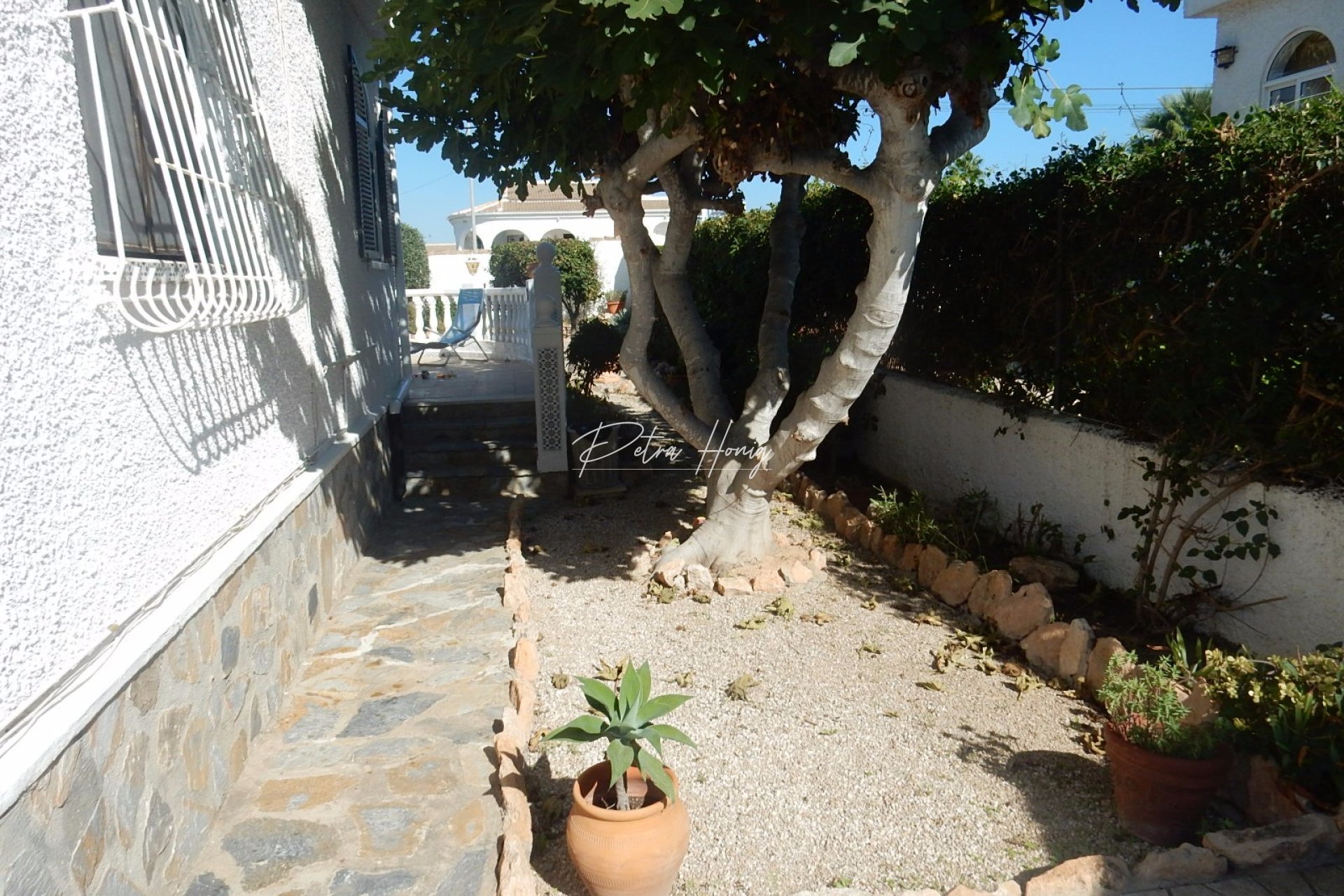 Resales - Villa - La Siesta