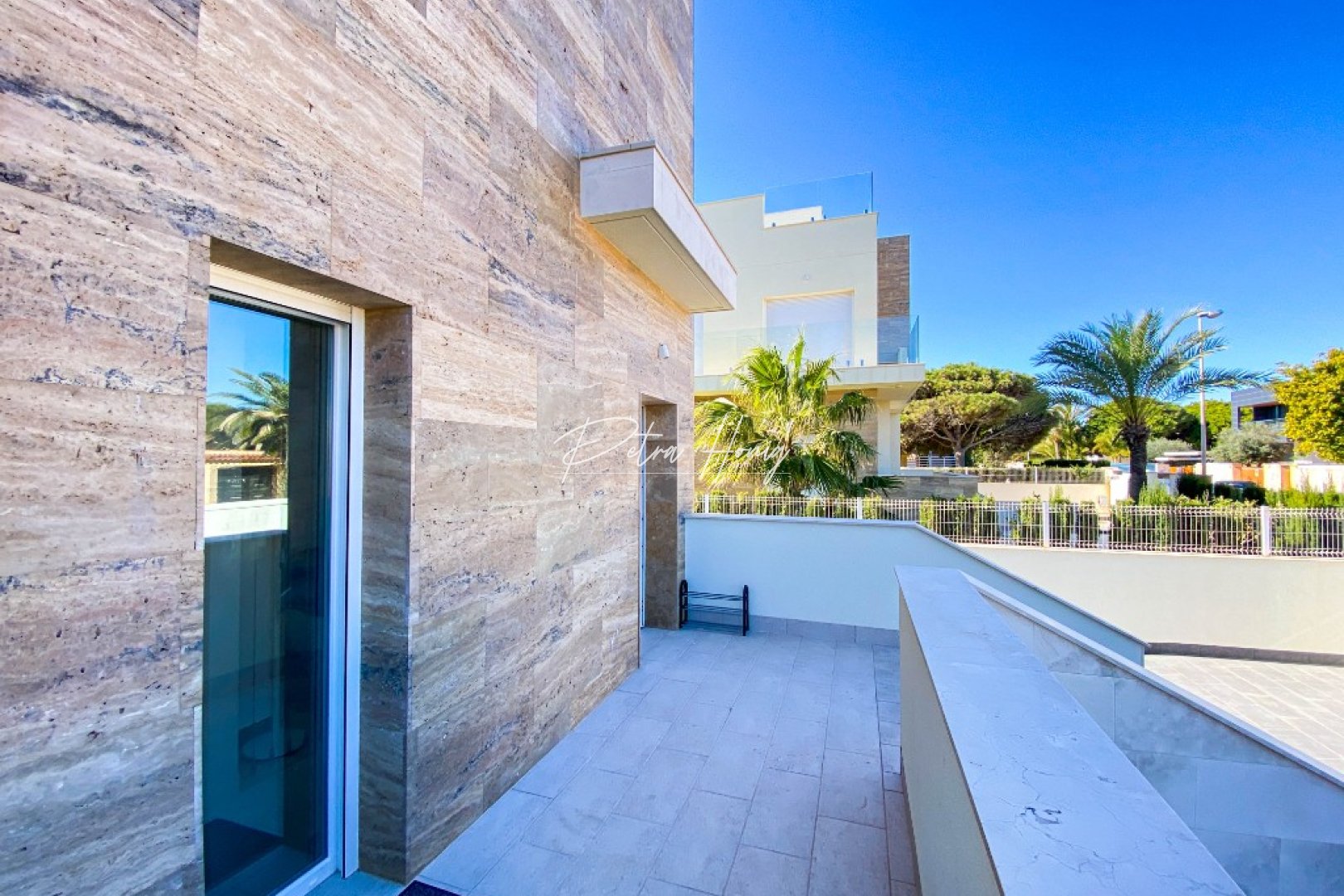 Resales - Villa - La Zenia