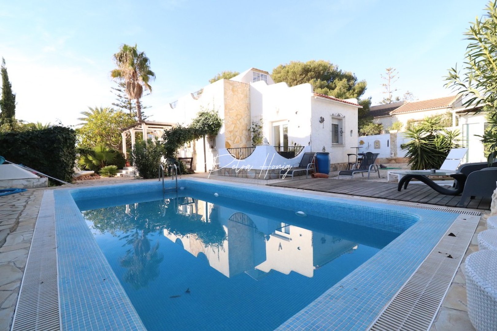 Resales - Villa - La Zenia