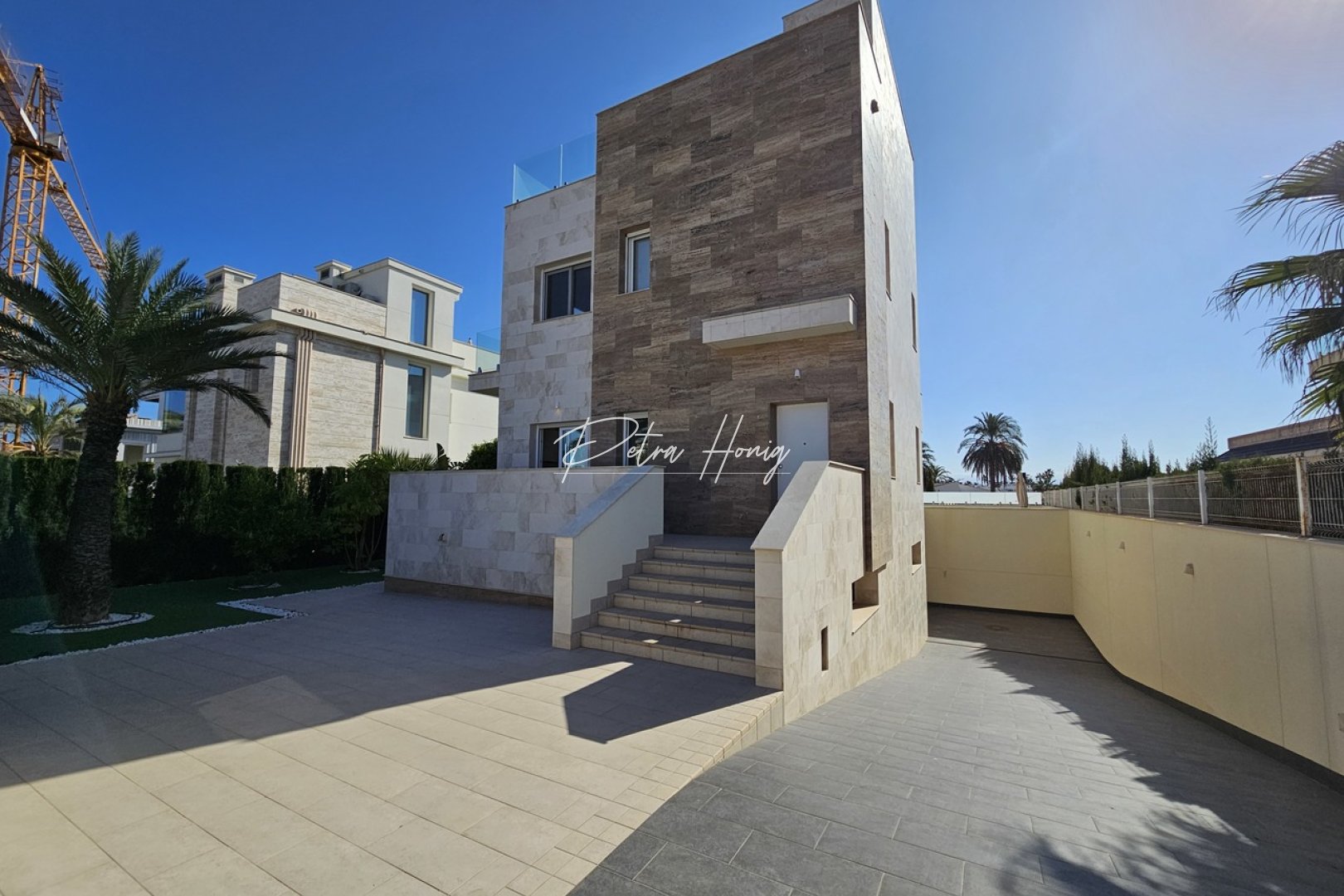 Resales - Villa - La Zenia