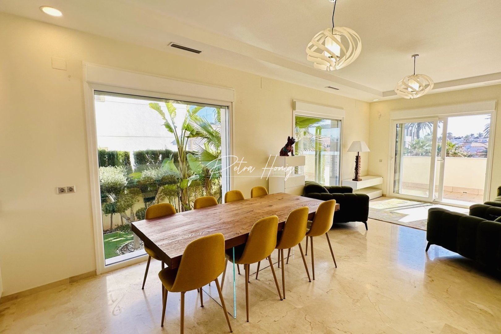 Resales - Villa - La Zenia