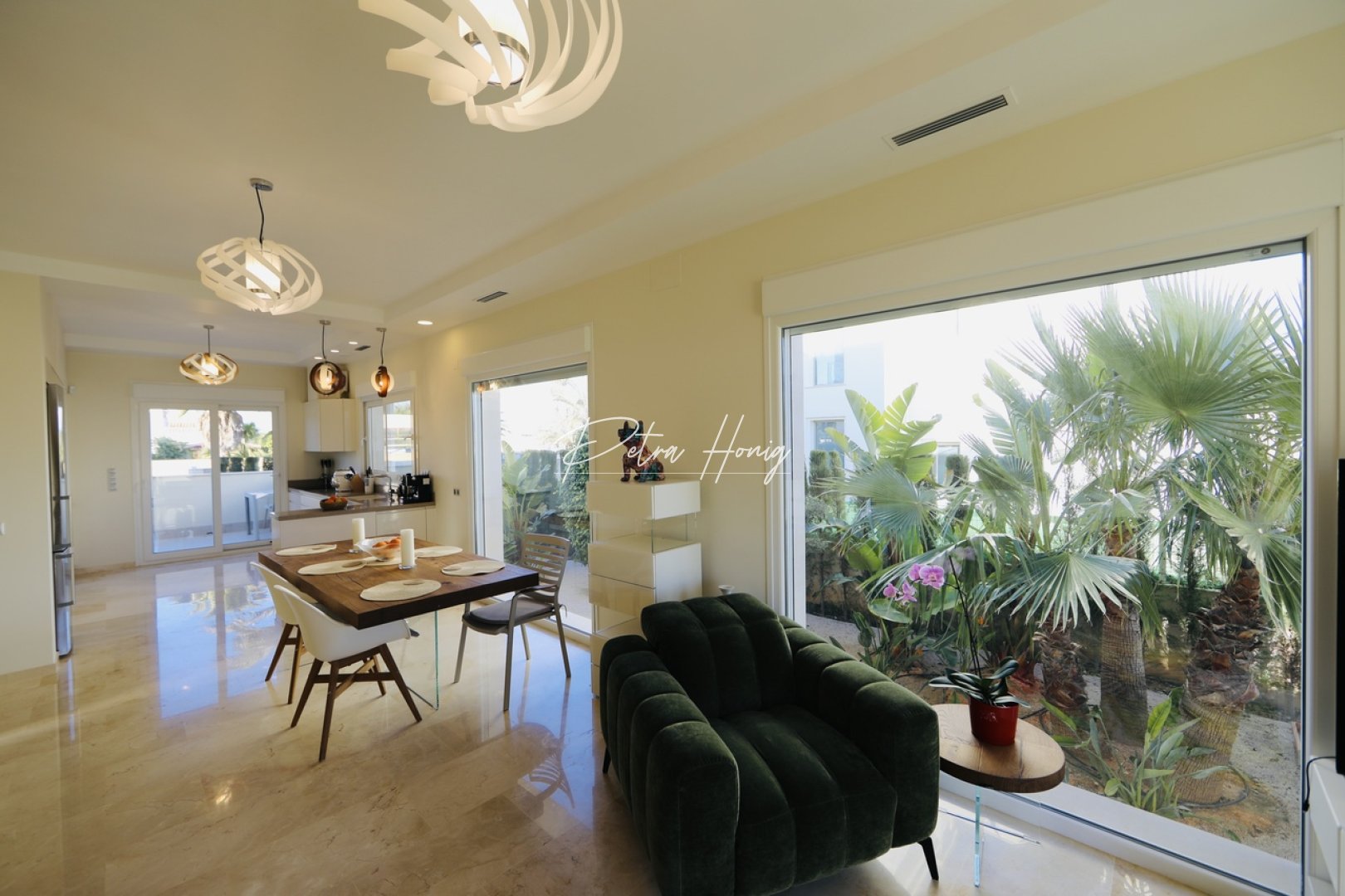 Resales - Villa - La Zenia