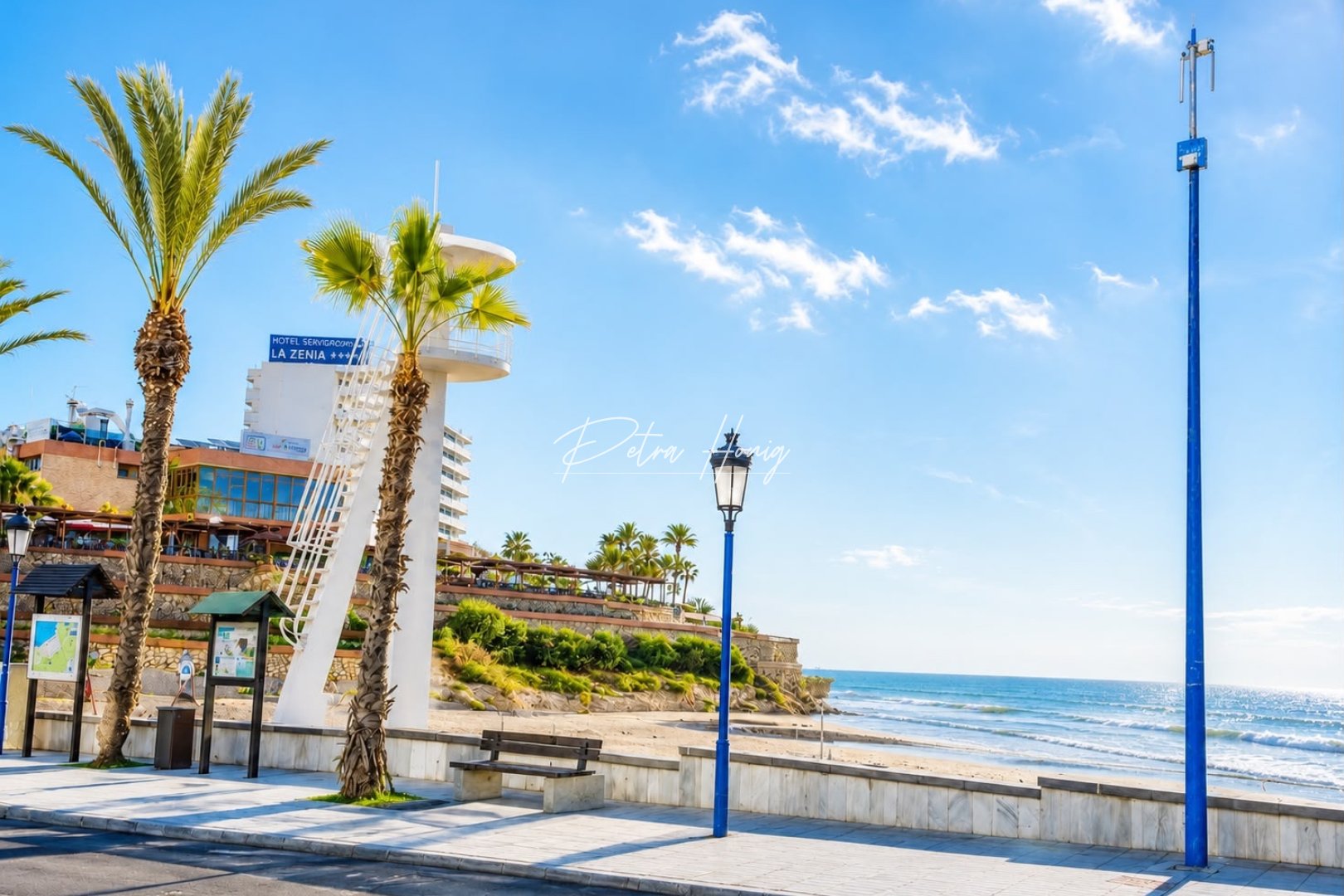 Resales - Villa - La Zenia