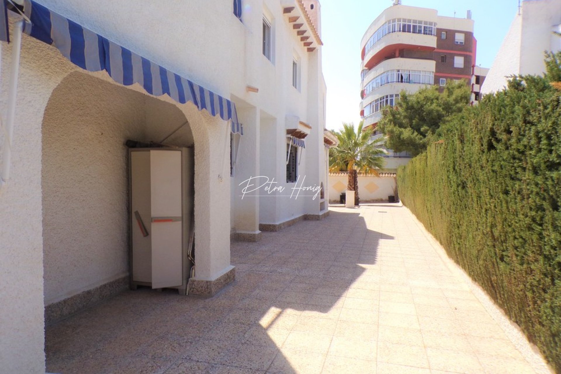 Resales - Villa - La Zenia