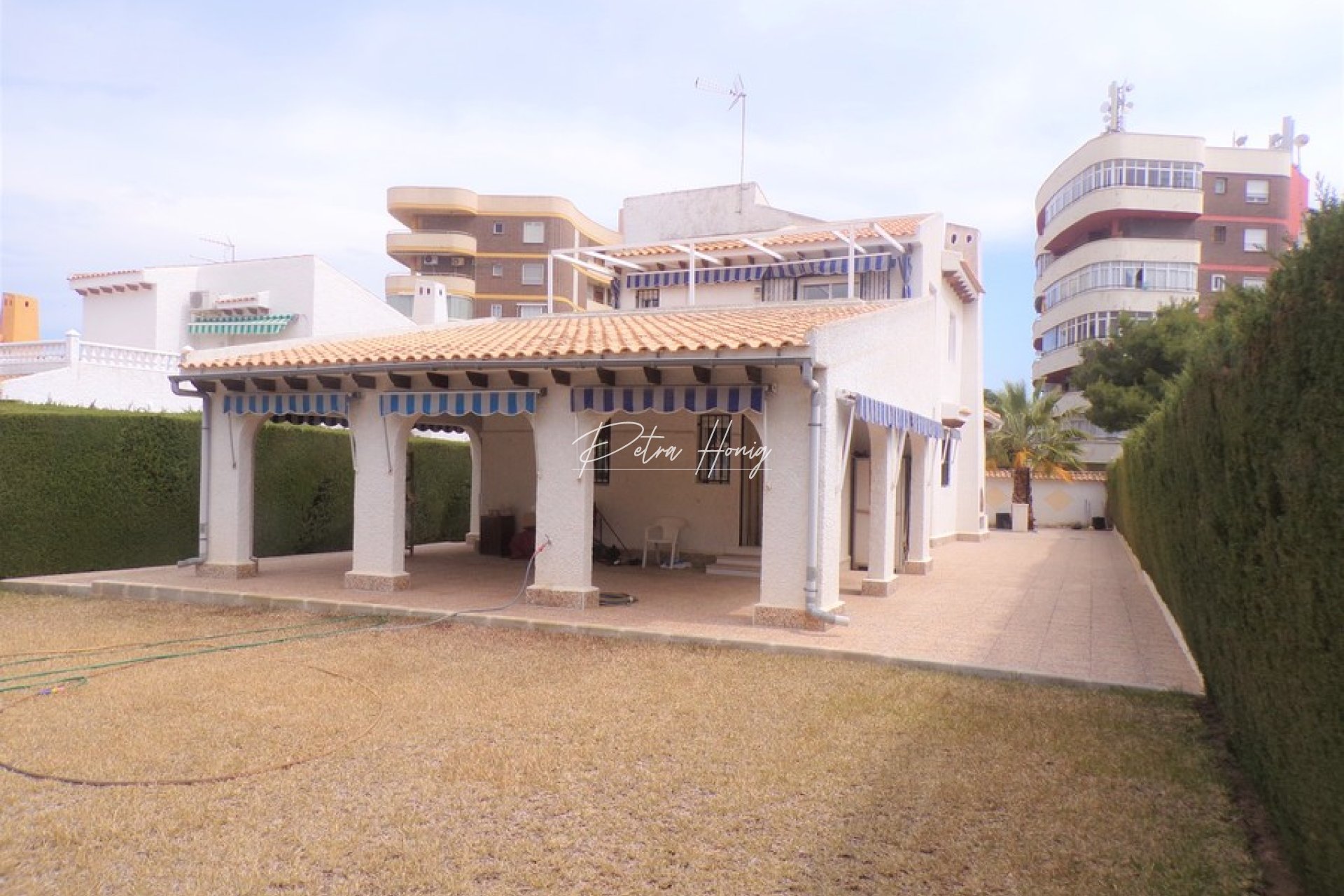 Resales - Villa - La Zenia