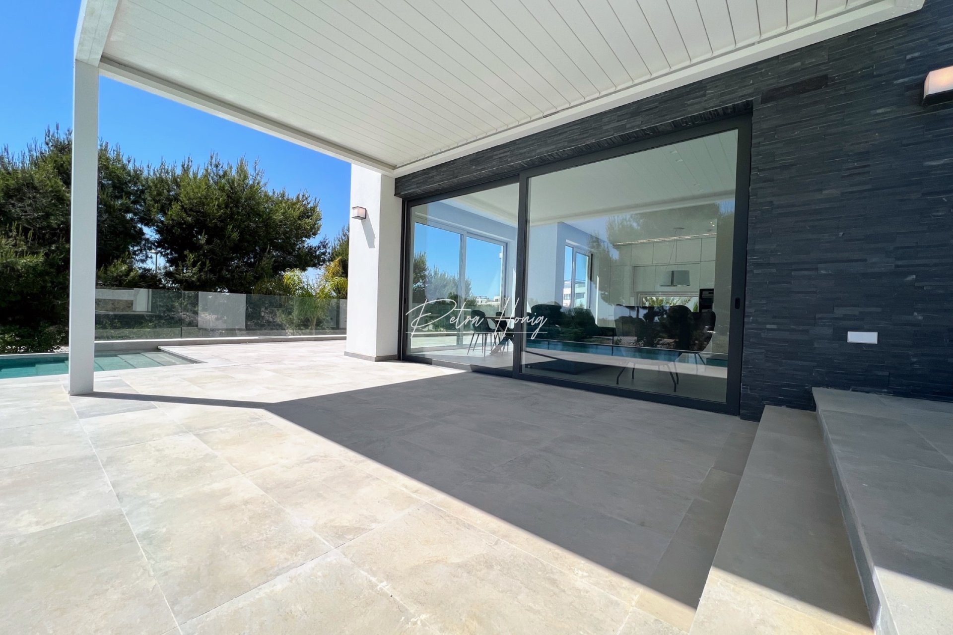 Resales - Villa - LAS COLINAS GOLF RESORT