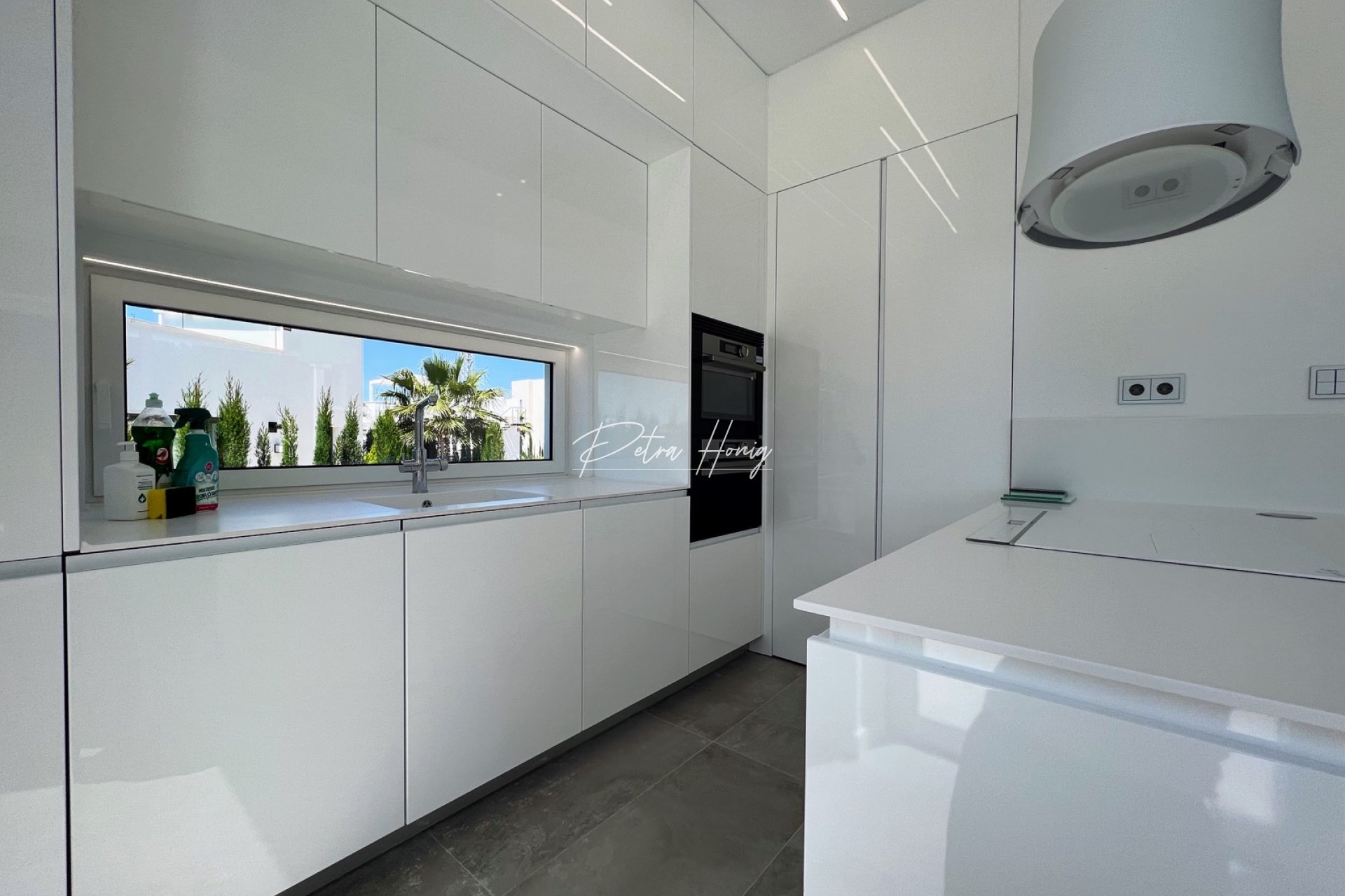 Resales - Villa - LAS COLINAS GOLF RESORT