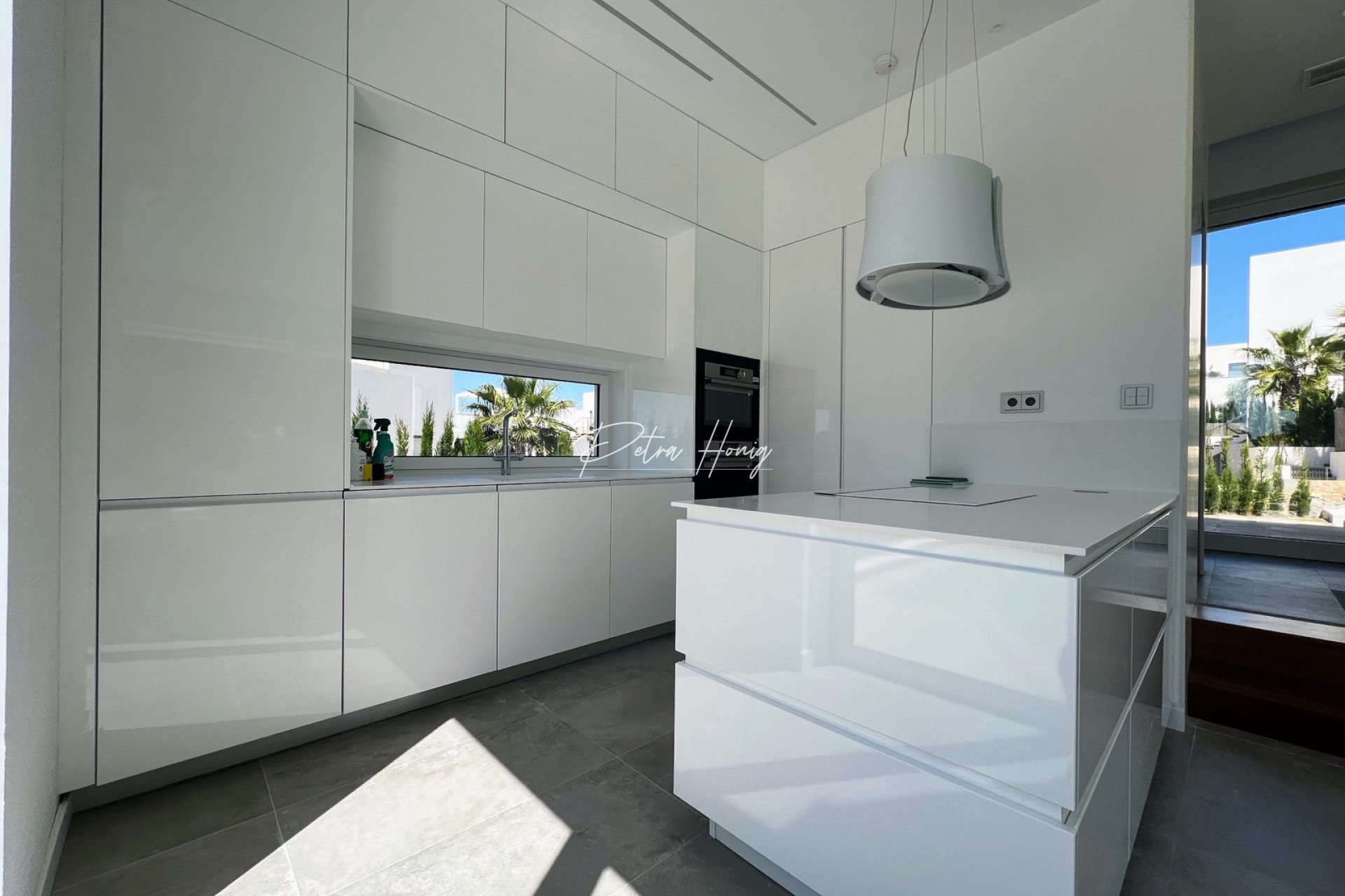 Resales - Villa - LAS COLINAS GOLF RESORT
