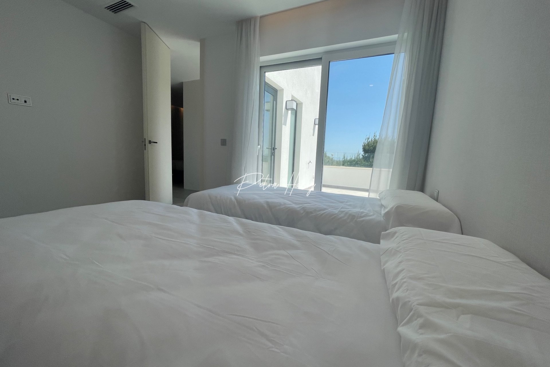 Resales - Villa - LAS COLINAS GOLF RESORT