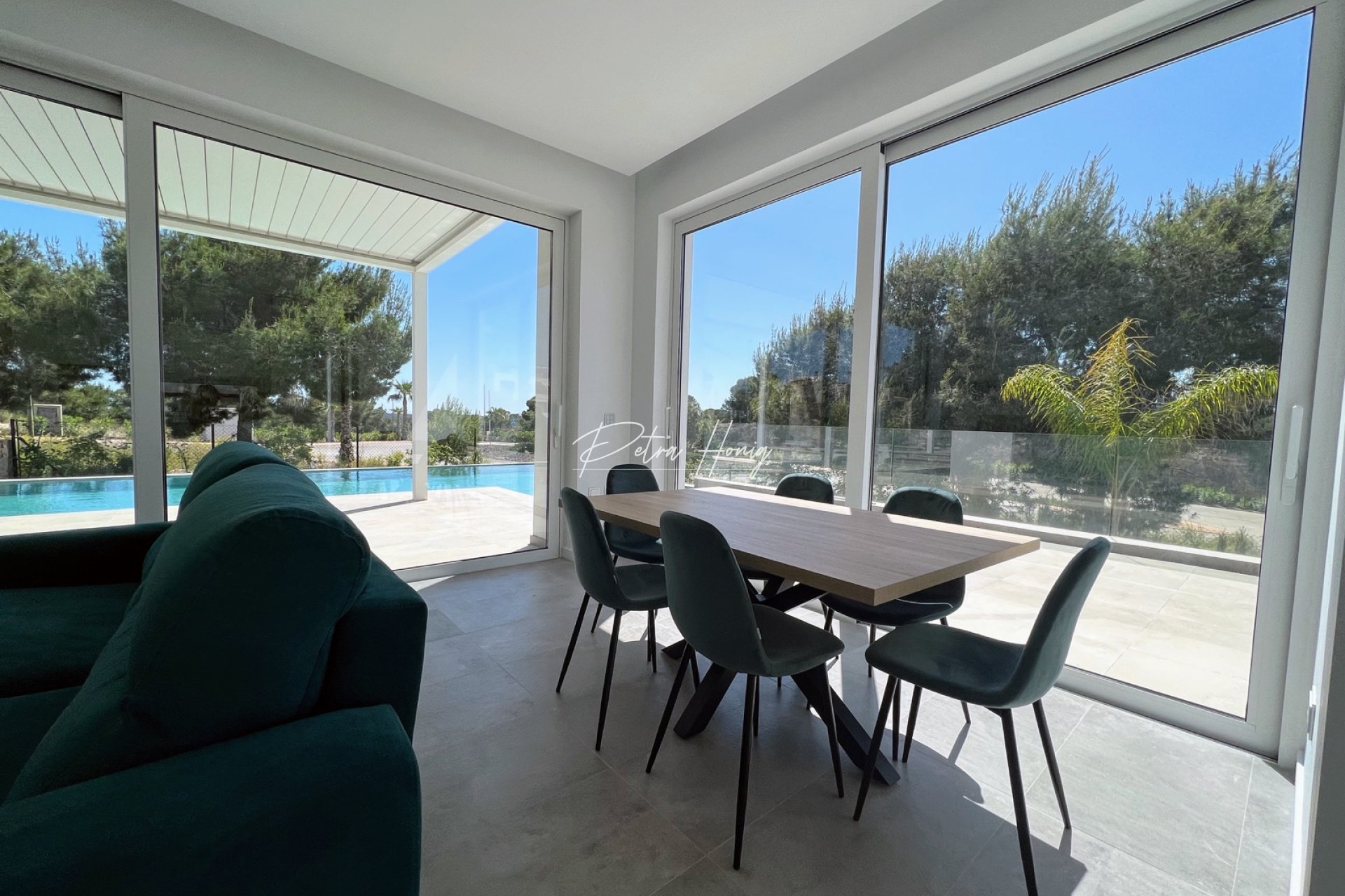 Resales - Villa - Las Colinas - LAS COLINAS GOLF RESORT