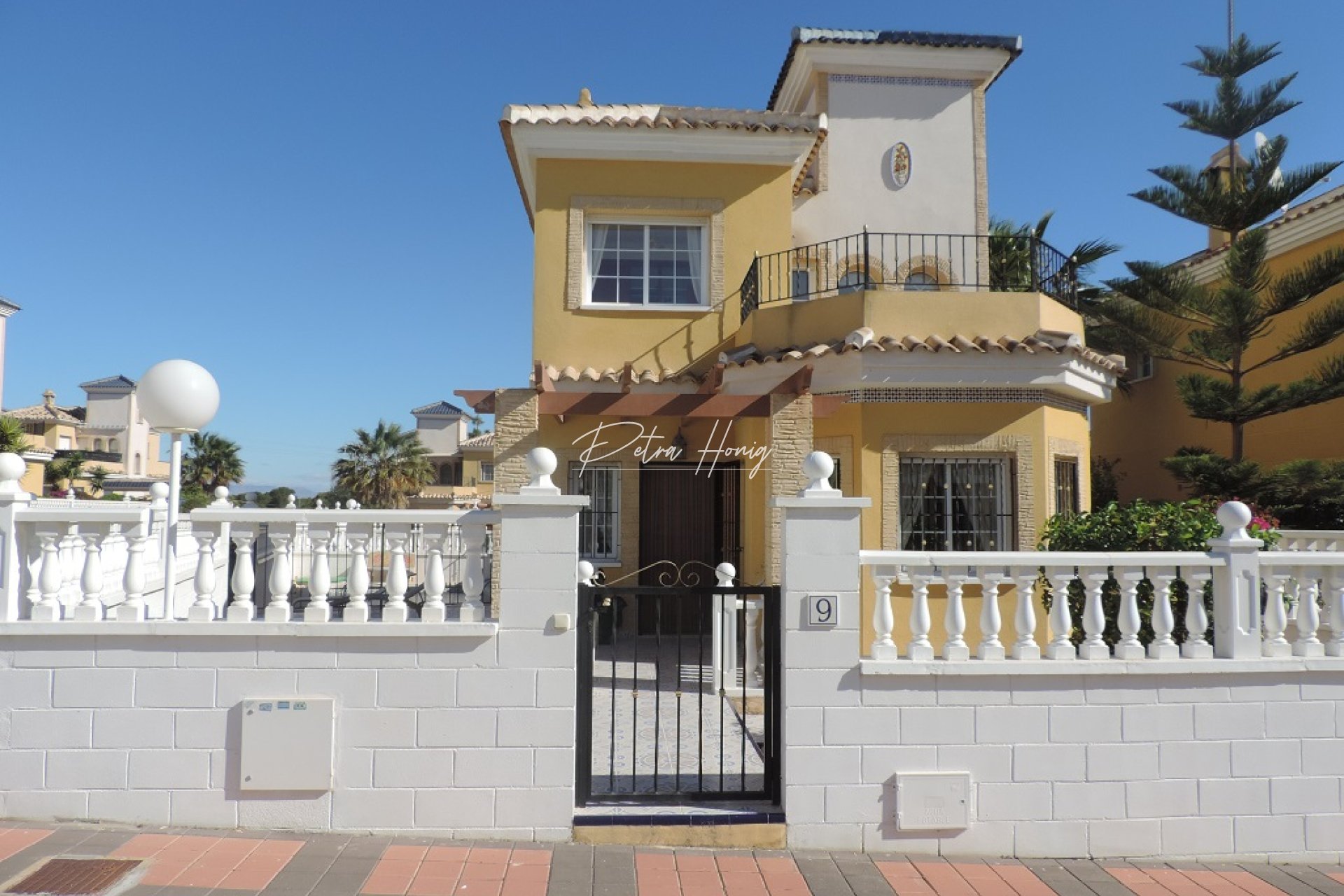 Resales - Villa - Lo Crispin