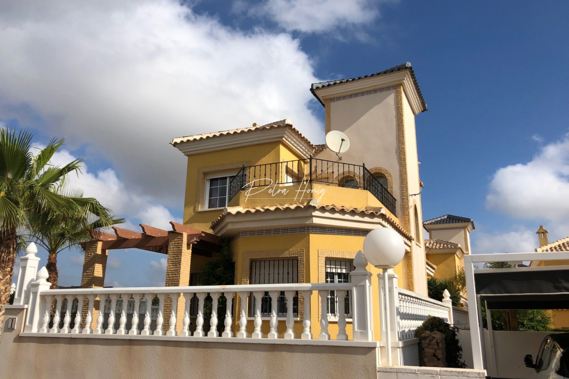 Resales - Villa - Lo Crispin