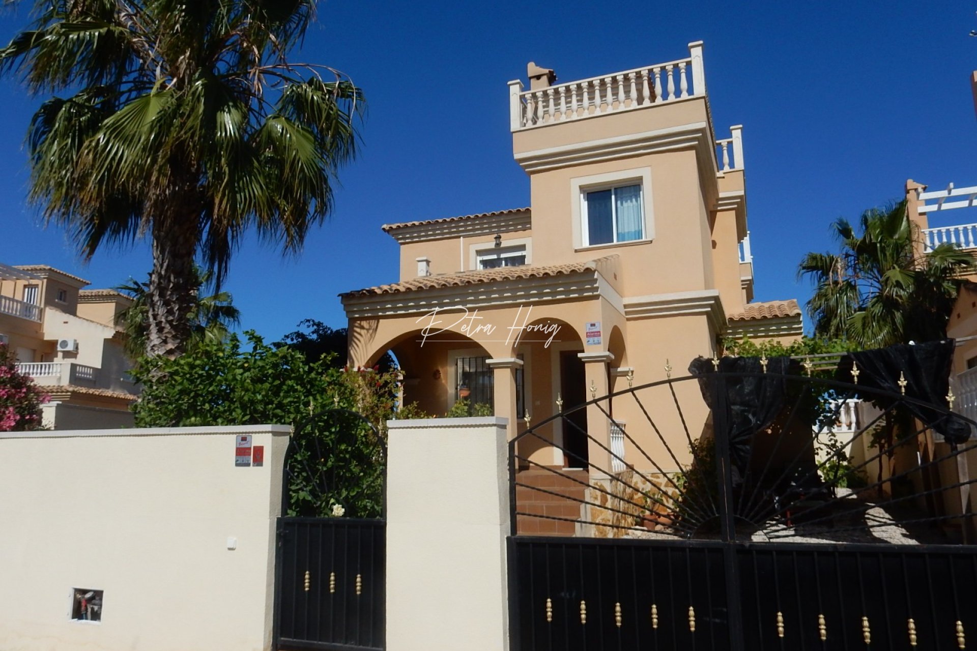 Resales - Villa - Lo Crispin