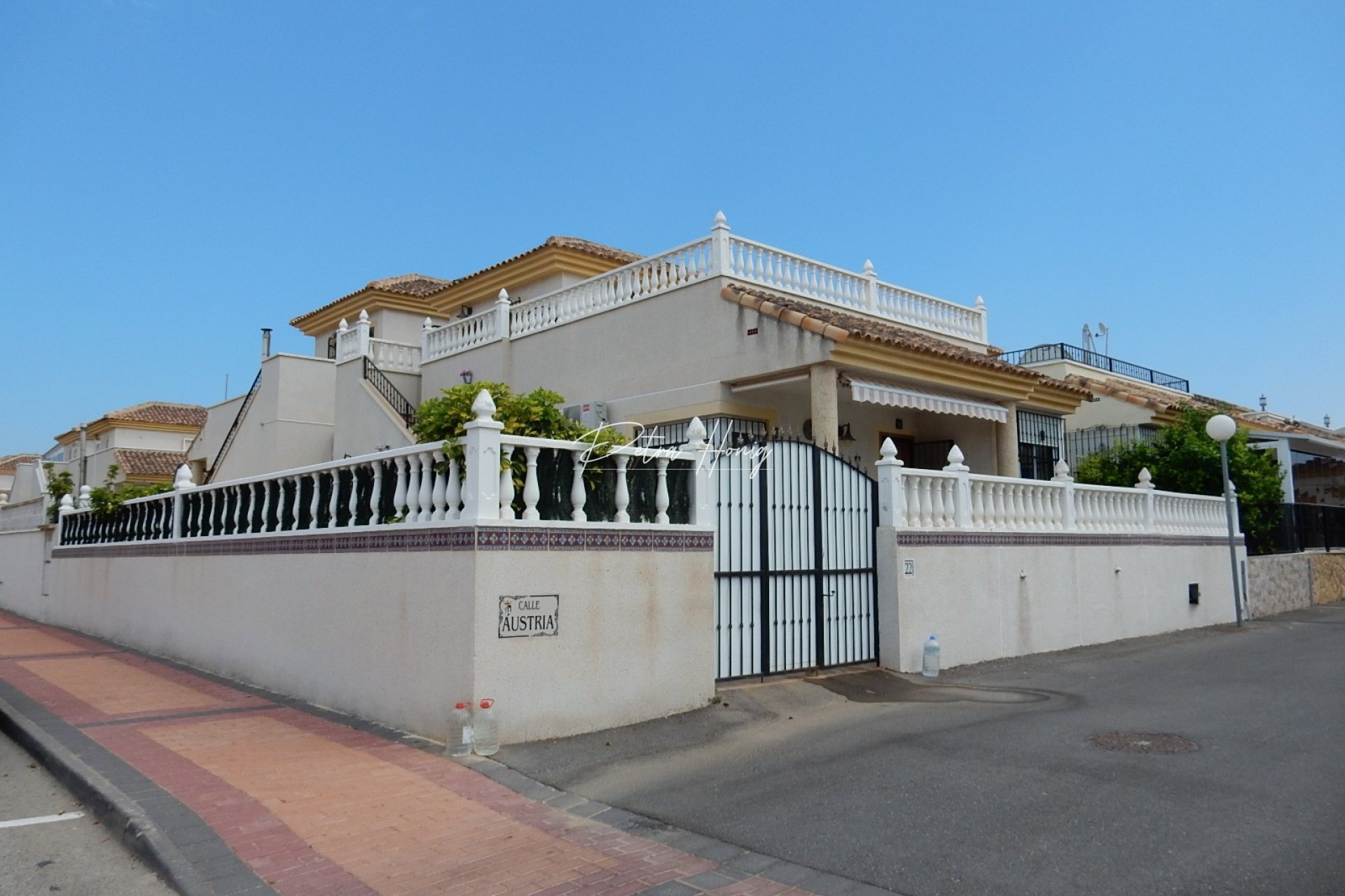 Resales - Villa - Lo Crispin