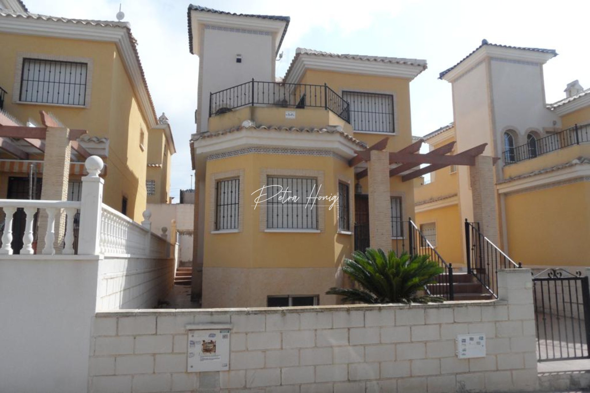 Resales - Villa - Lo Crispin