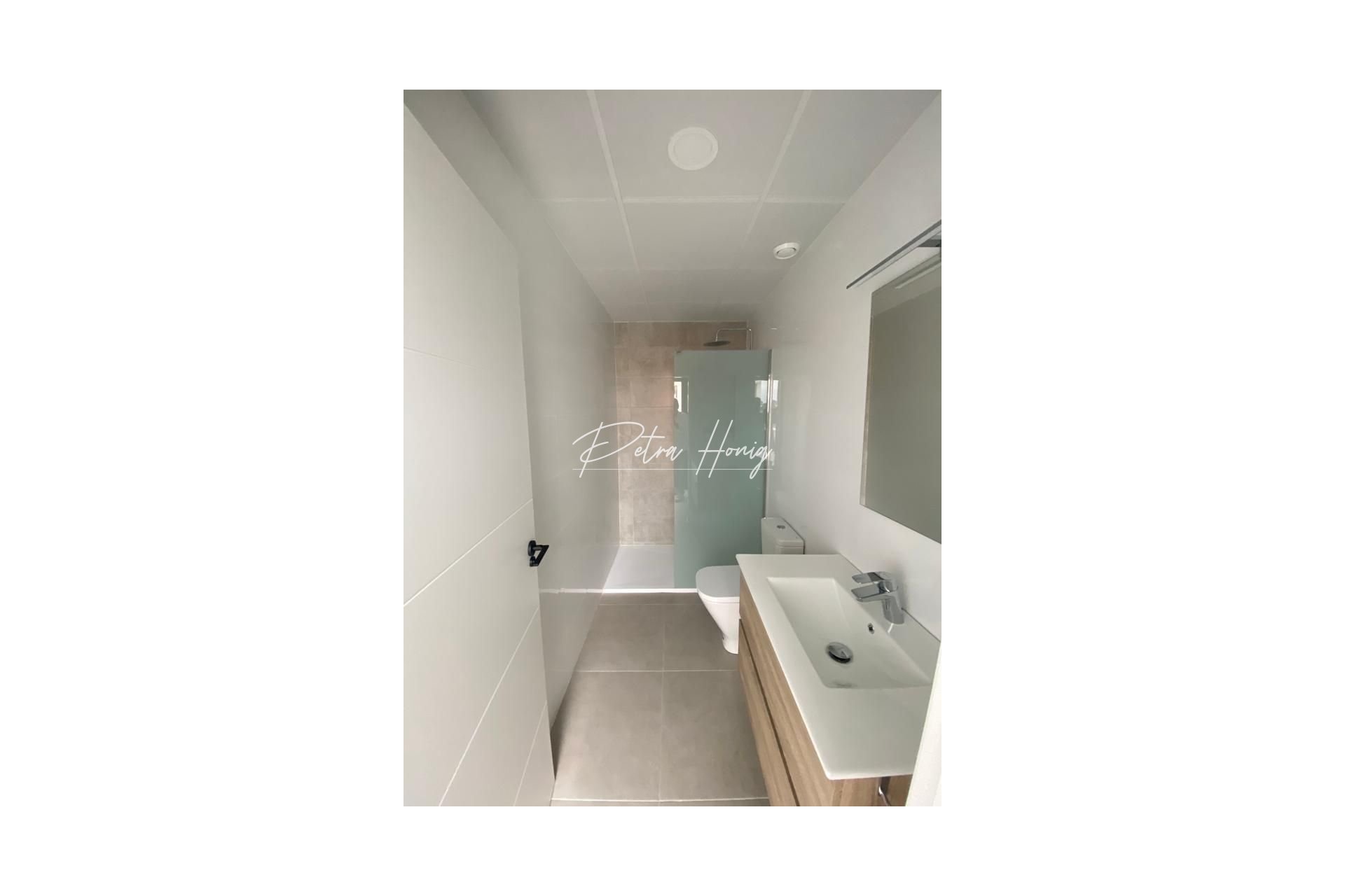Resales - Villa - Los Alcazares