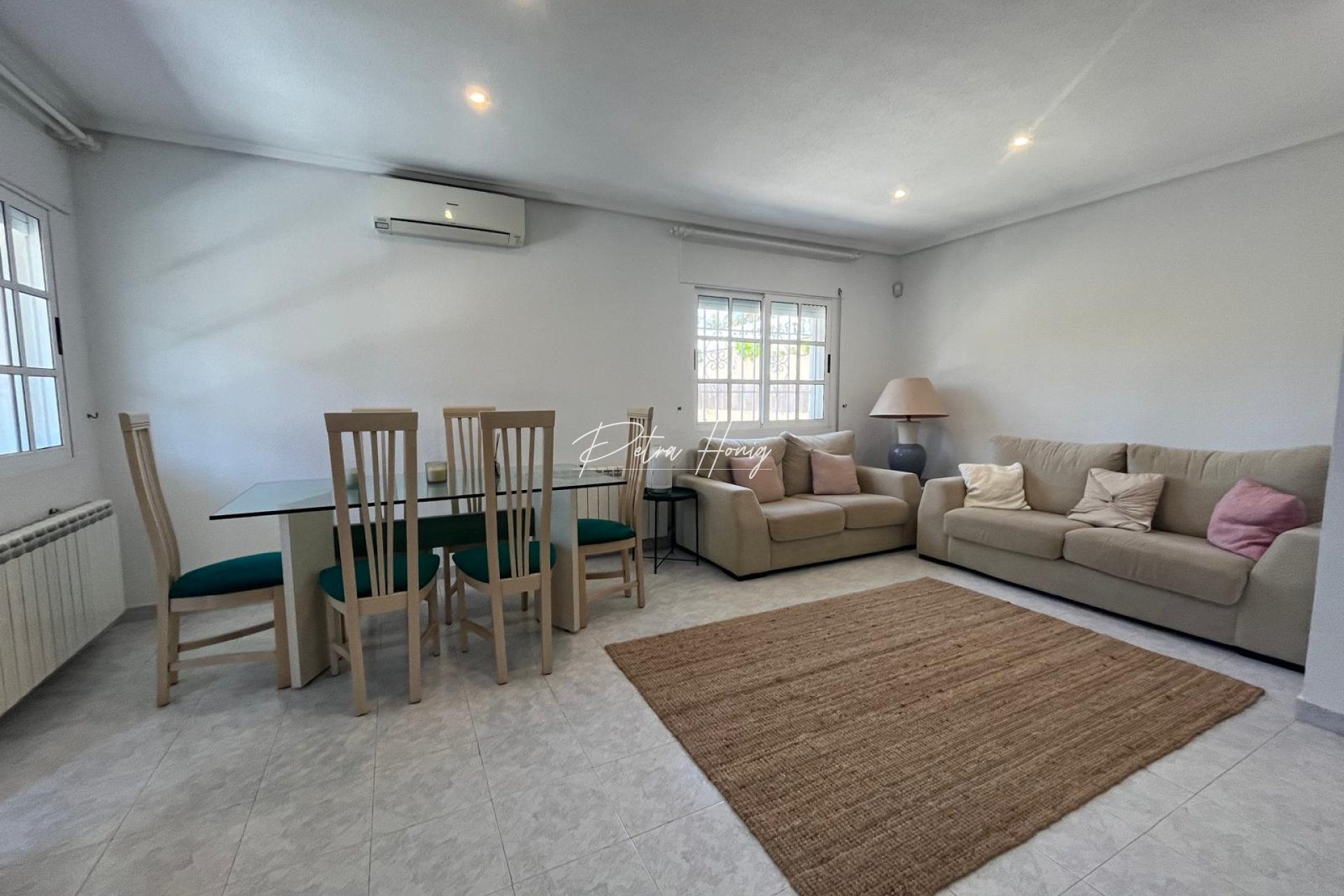 Resales - Villa - Los Altos - Torrevieja