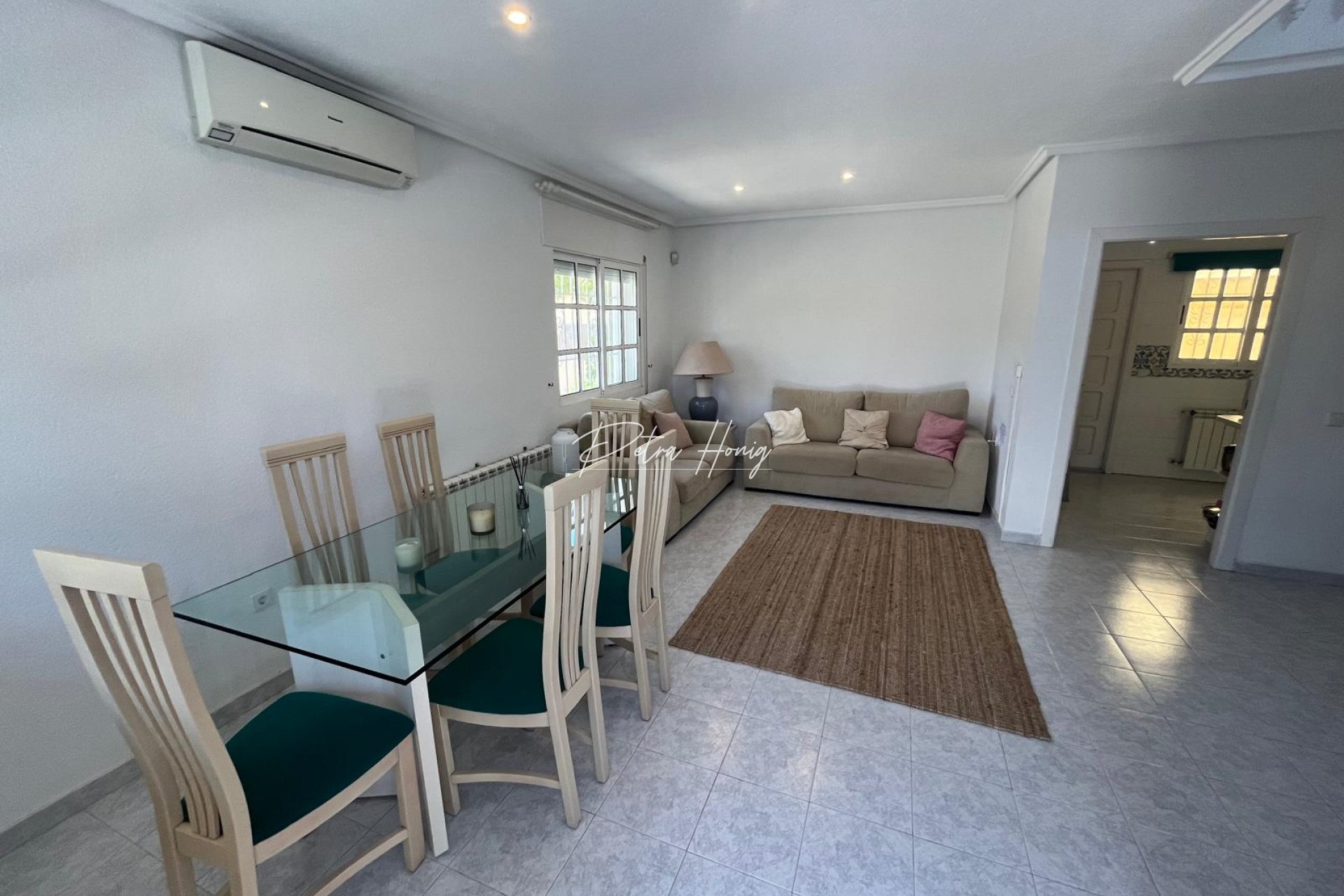 Resales - Villa - Los Altos - Torrevieja