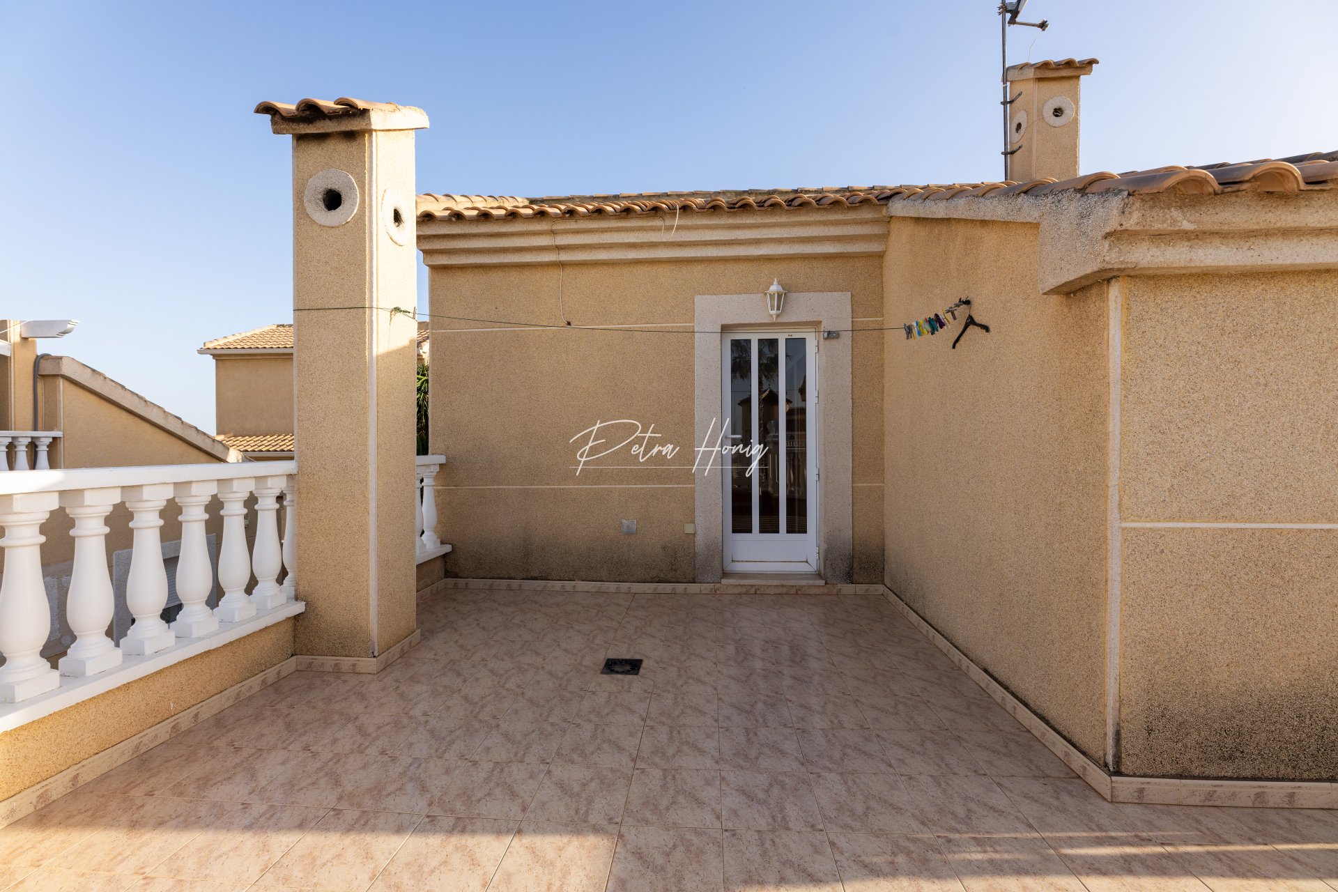 Resales - Villa - Los Altos