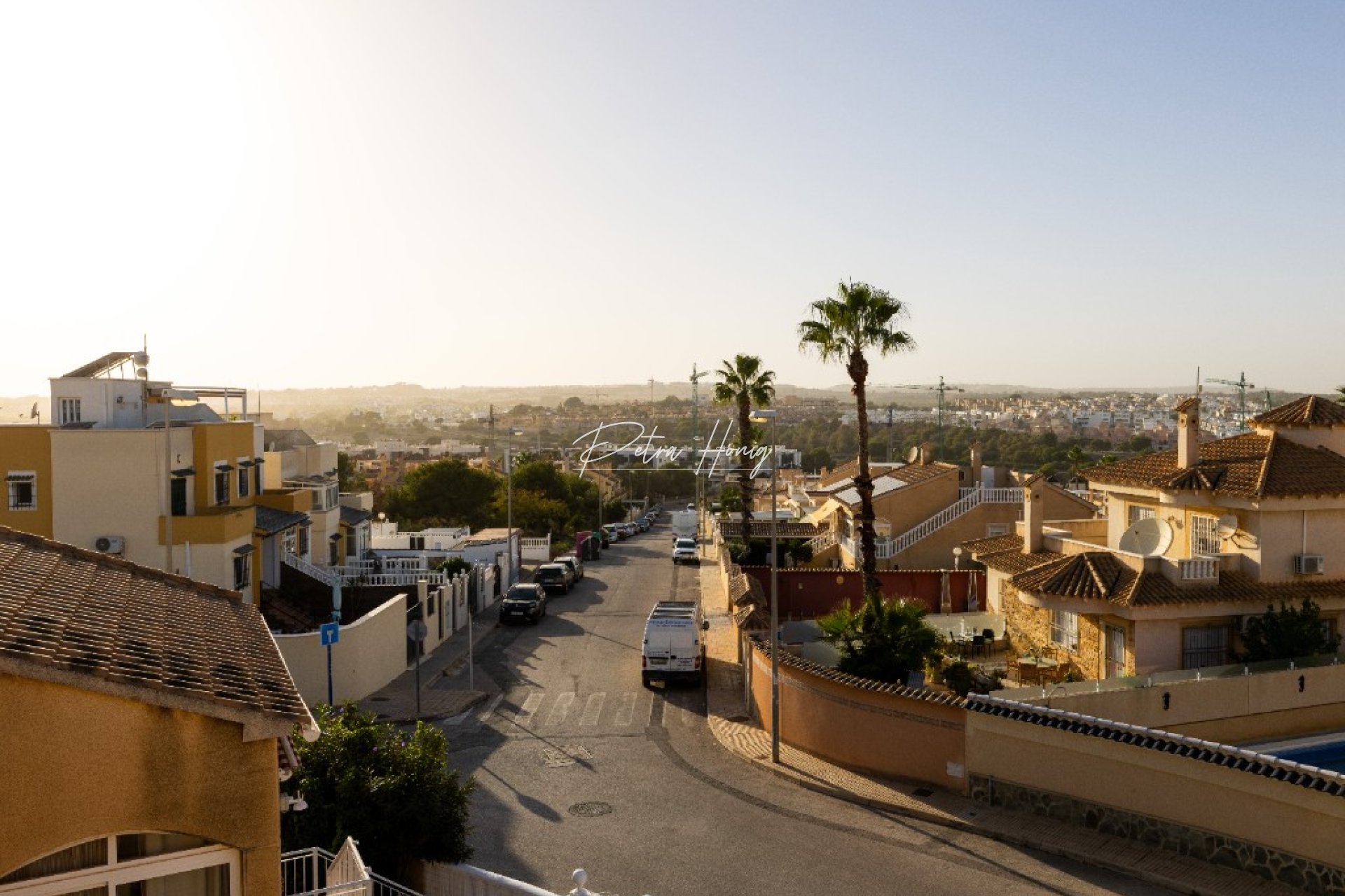 Resales - Villa - Los Altos