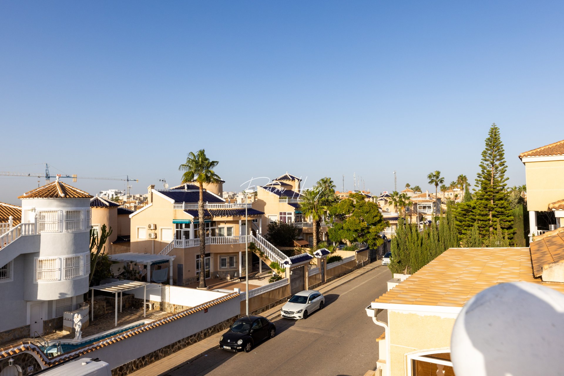Resales - Villa - Los Altos