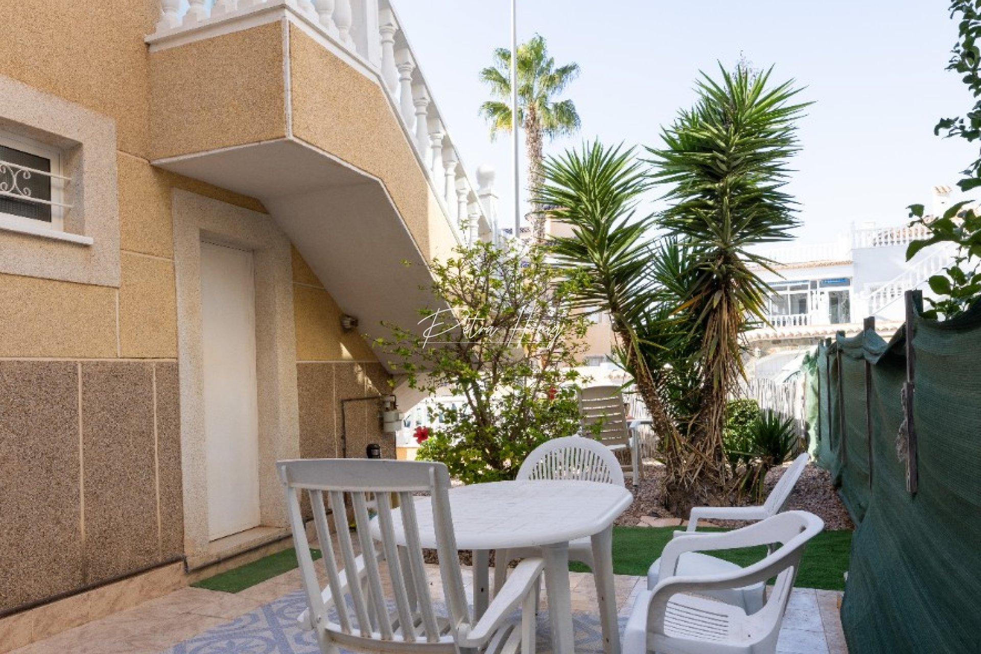 Resales - Villa - Los Altos