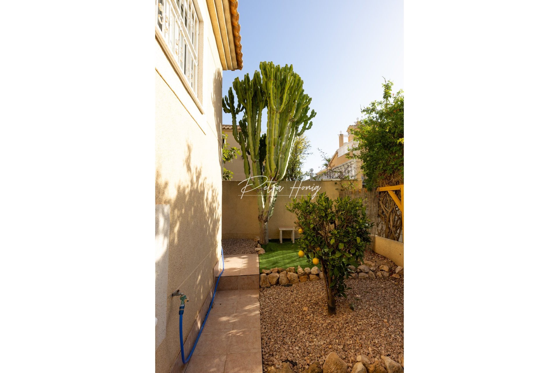 Resales - Villa - Los Altos