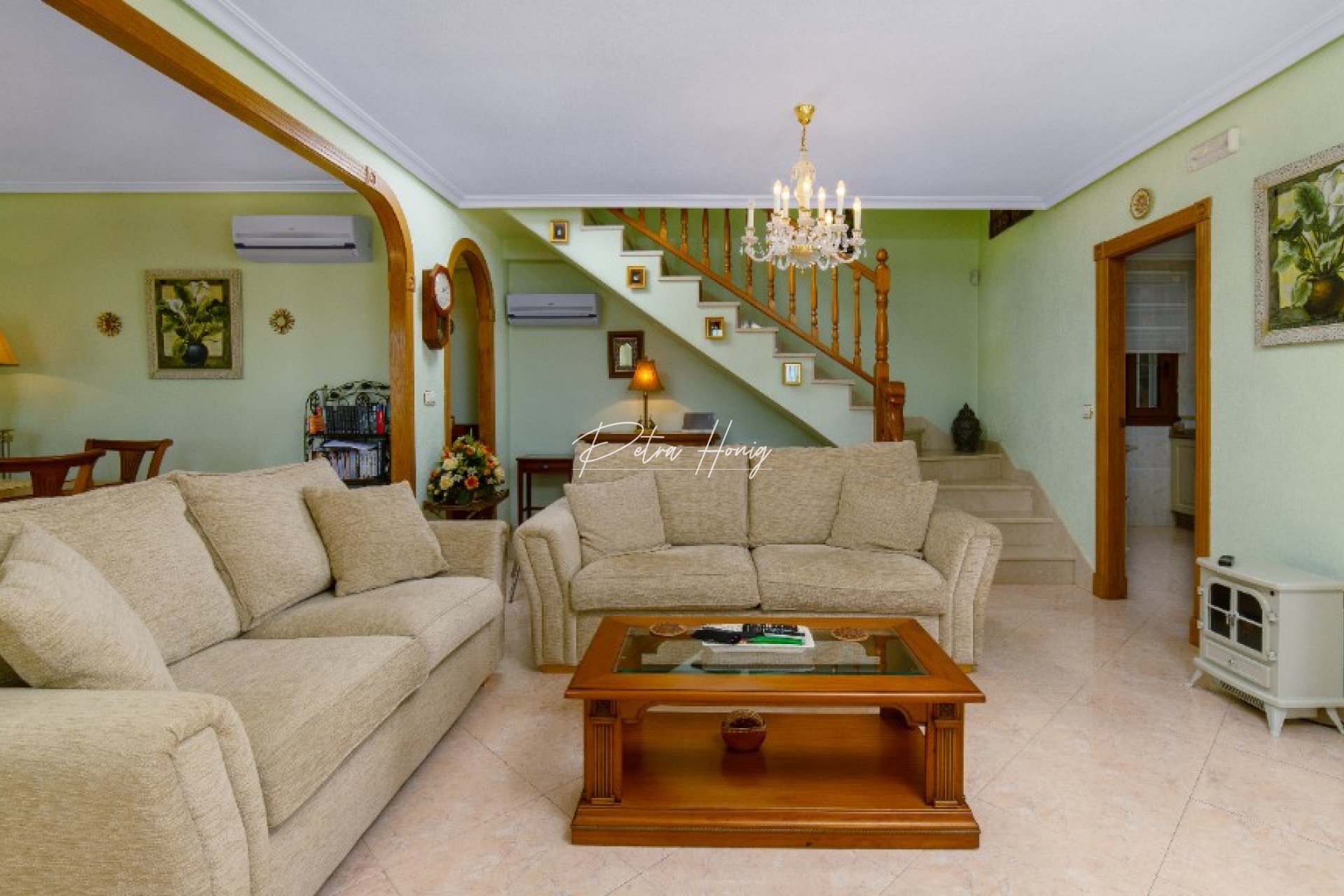 Resales - Villa - Los Altos