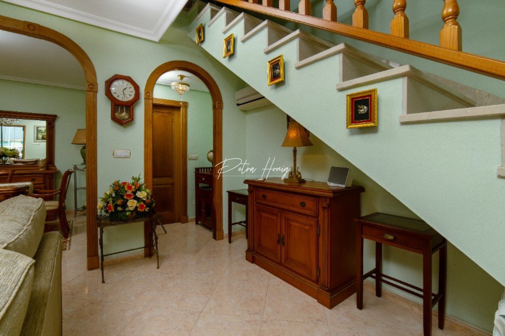 Resales - Villa - Los Altos