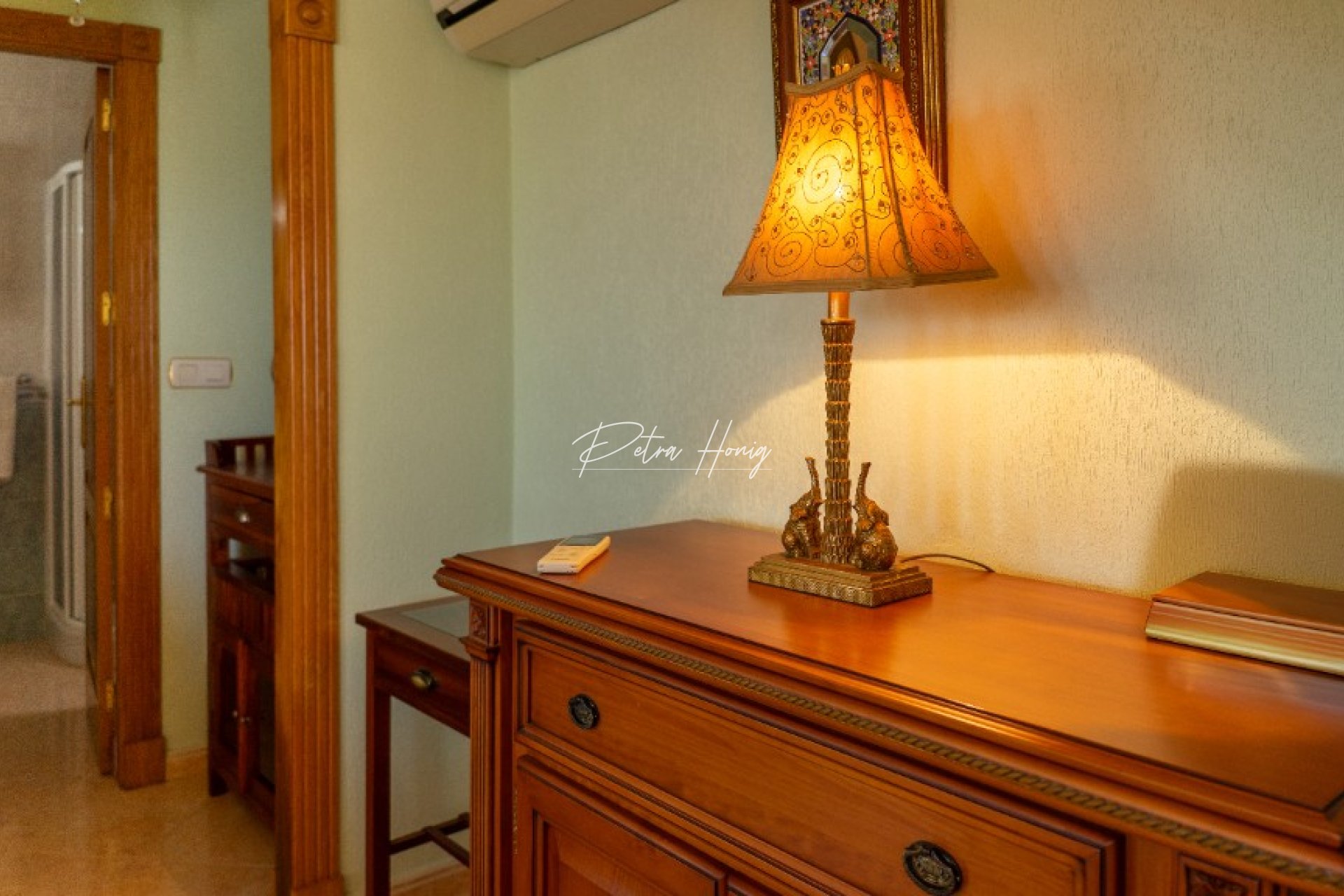Resales - Villa - Los Altos