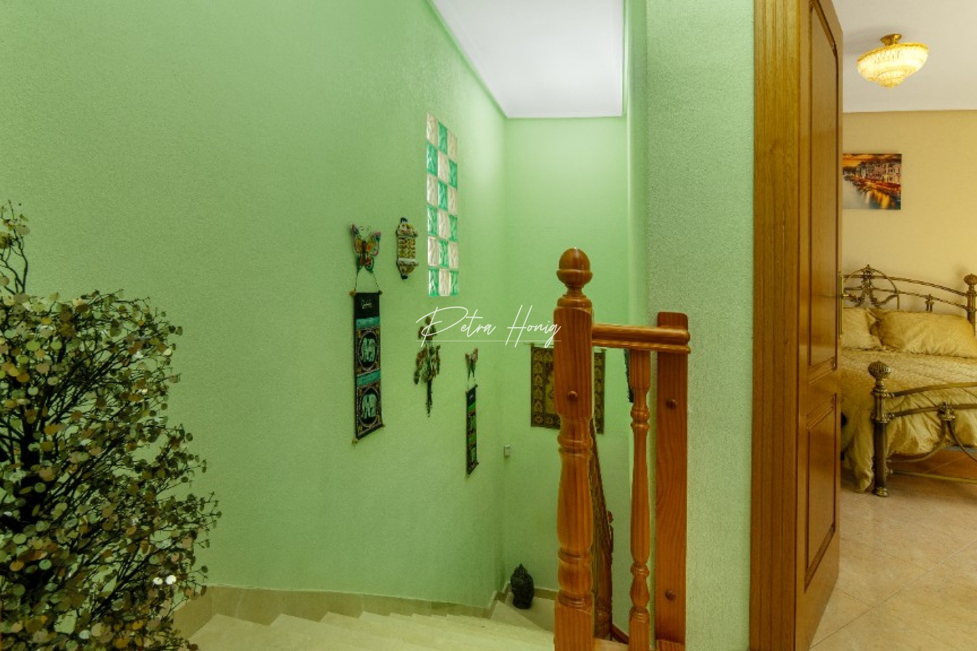 Resales - Villa - Los Altos