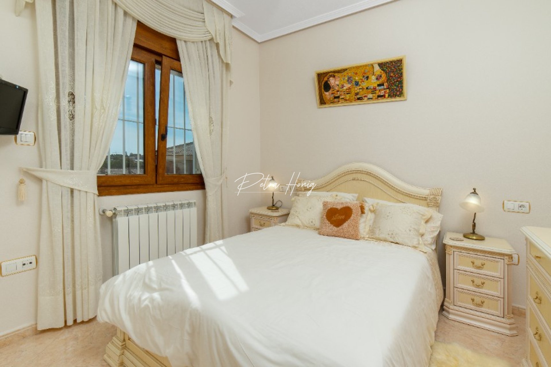 Resales - Villa - Los Altos