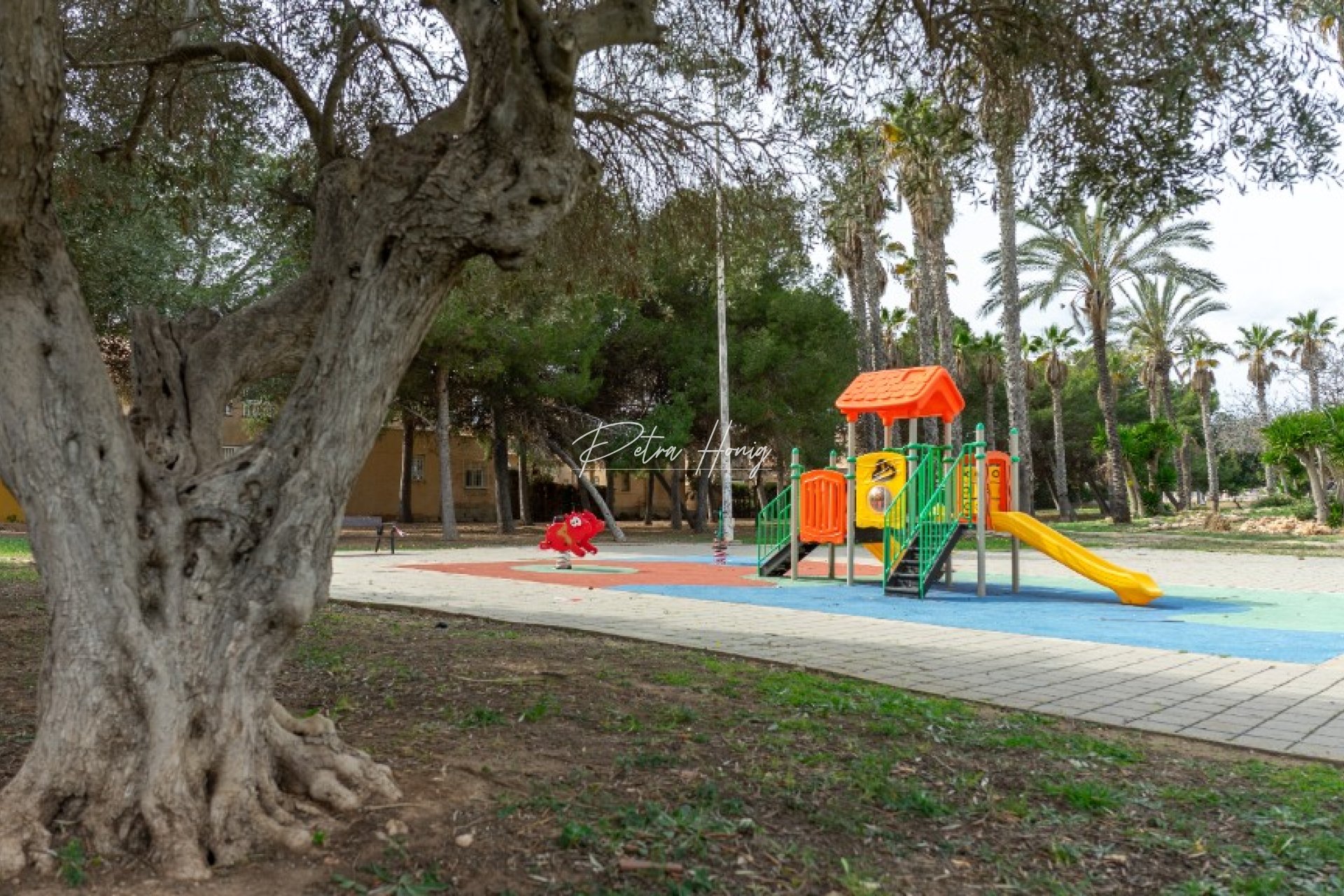 Resales - Villa - Los Altos