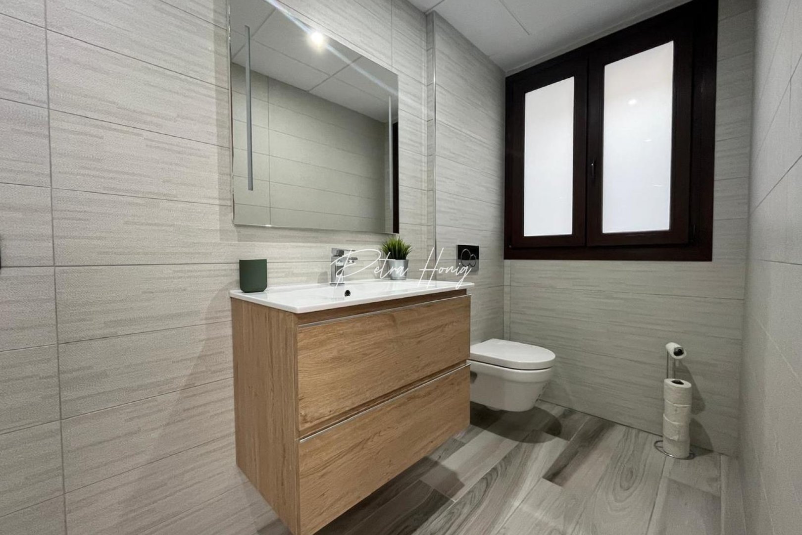 Resales - Villa - Los Altos