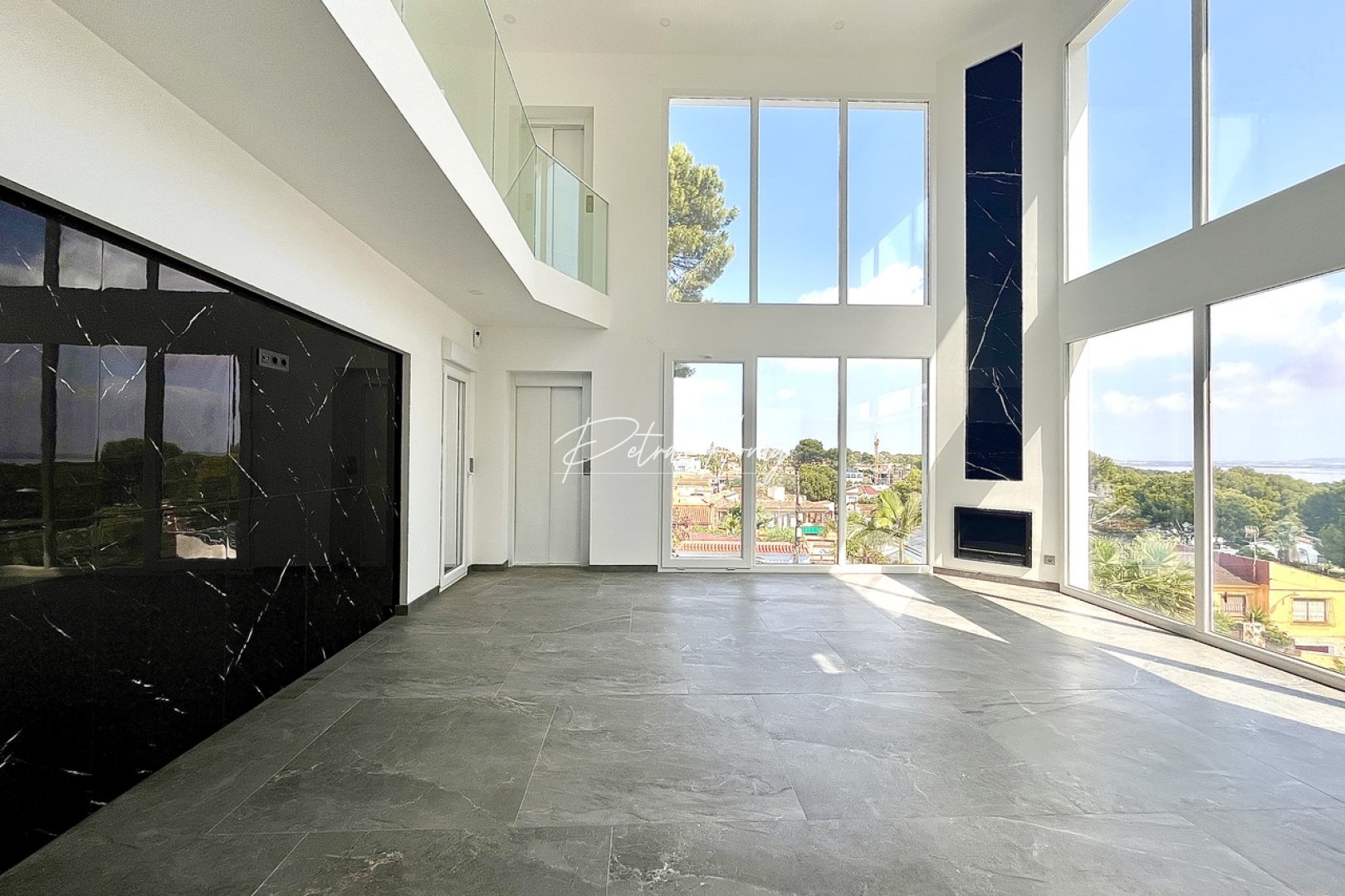 Resales - Villa - Los Balcones