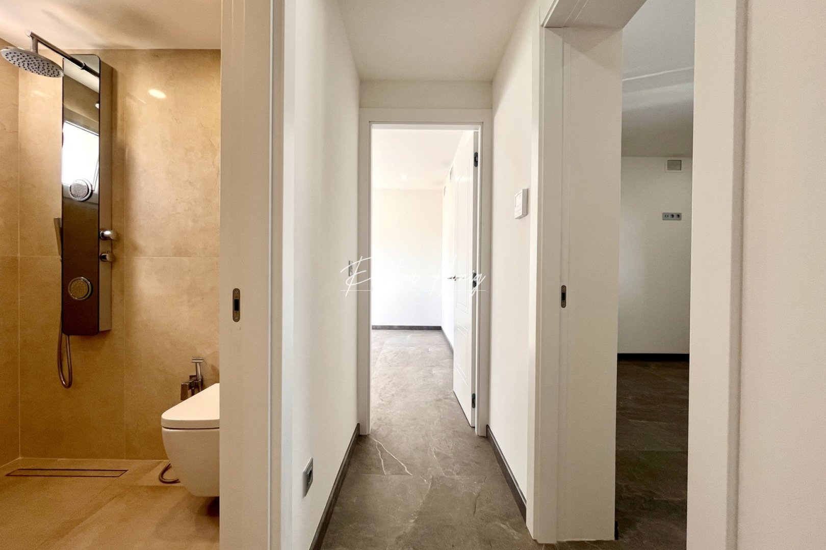 Resales - Villa - Los Balcones