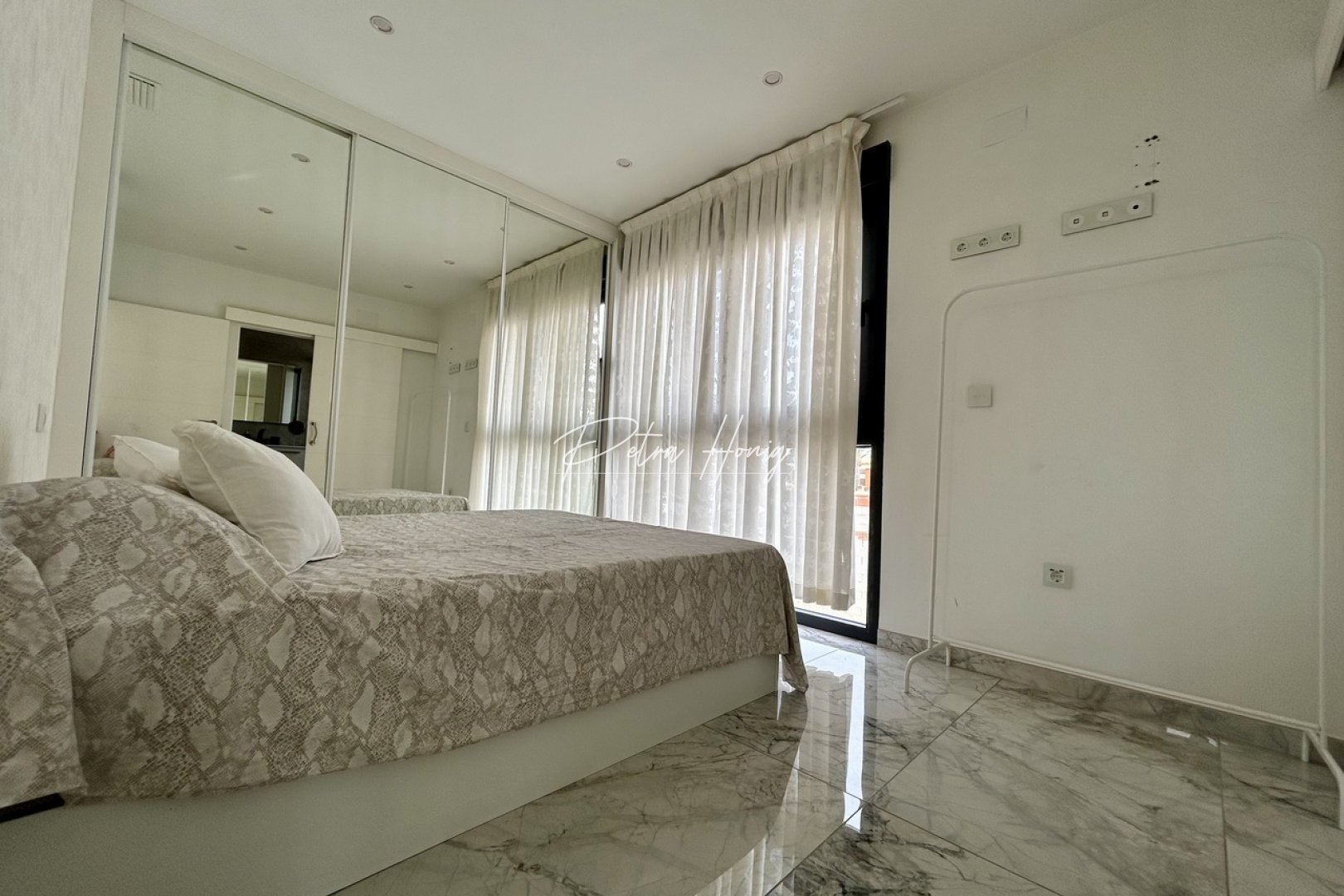 Resales - Villa - Los Balcones