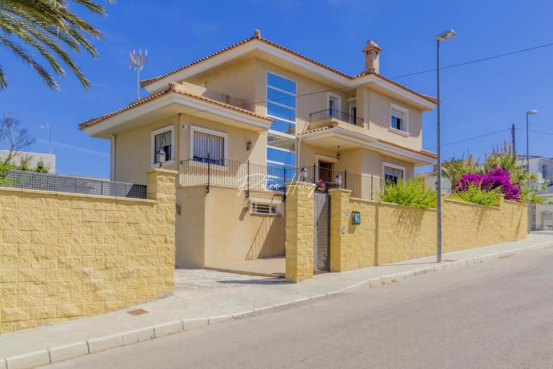 Resales - Villa - Los Balcones