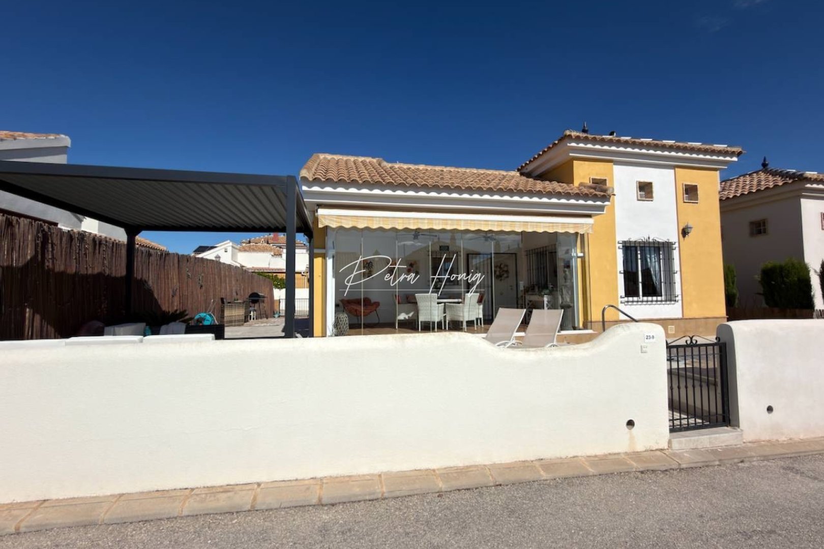 Resales - Villa - Los Montesinos