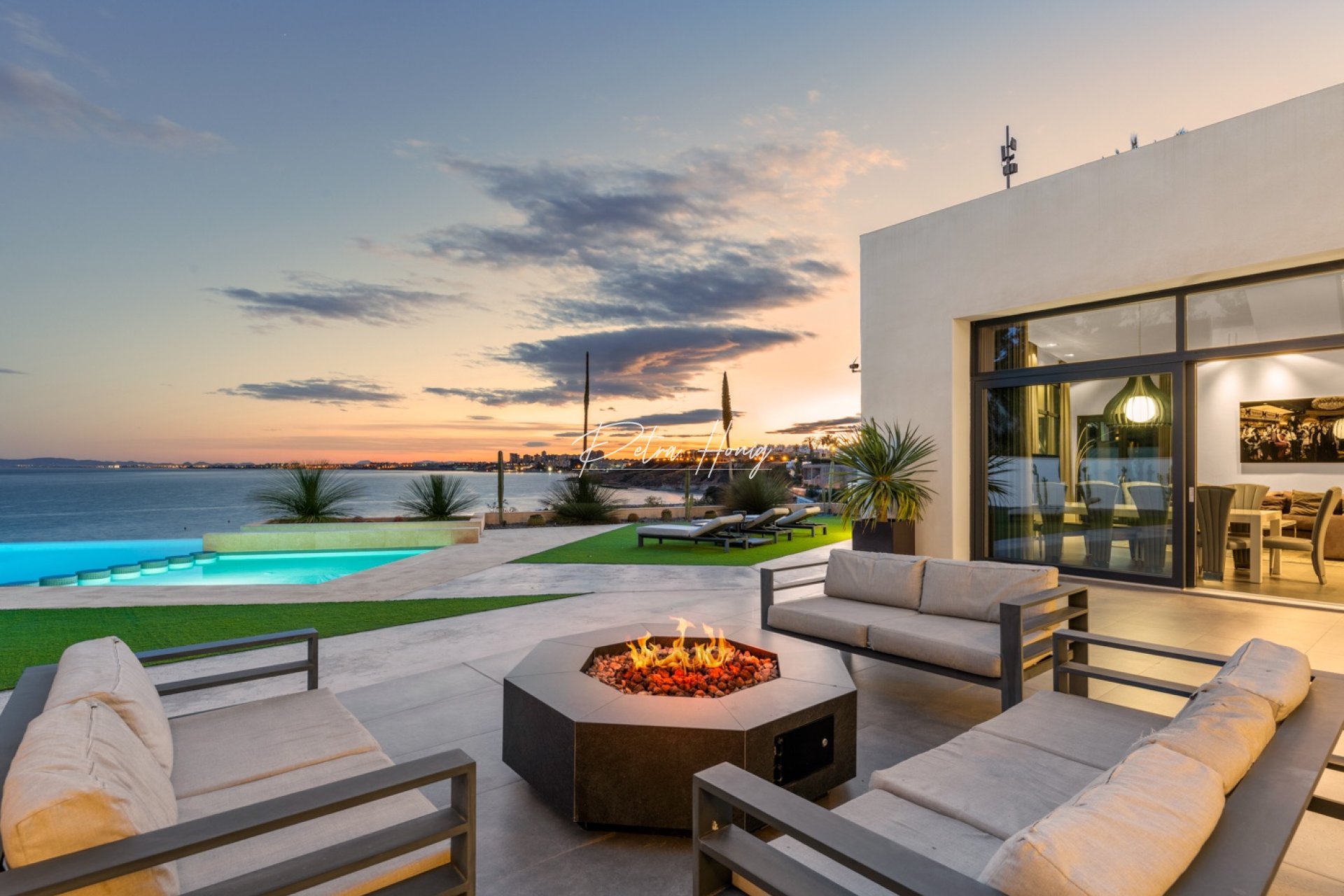 Resales - Villa - Orihuela Costa - Cabo Roig