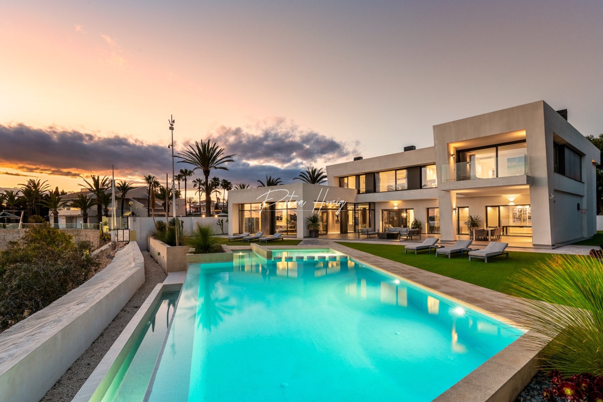 Resales - Villa - Orihuela Costa - Cabo Roig