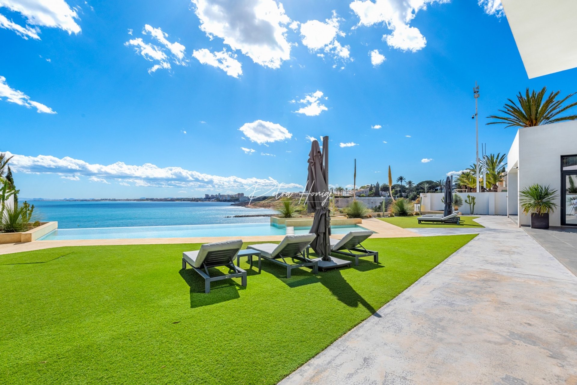 Resales - Villa - Orihuela Costa - Cabo Roig