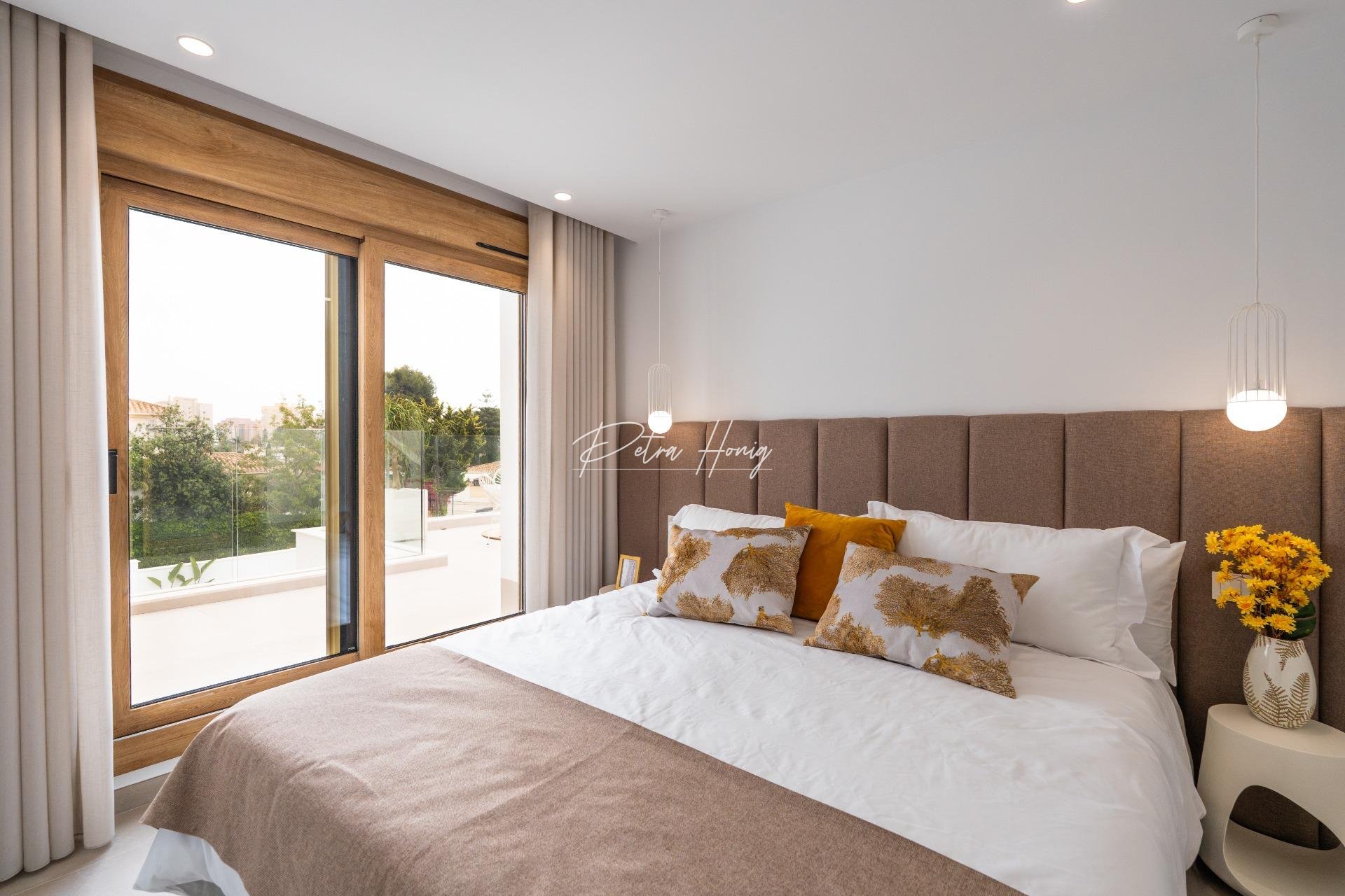 Resales - Villa - Orihuela Costa - Campoamor
