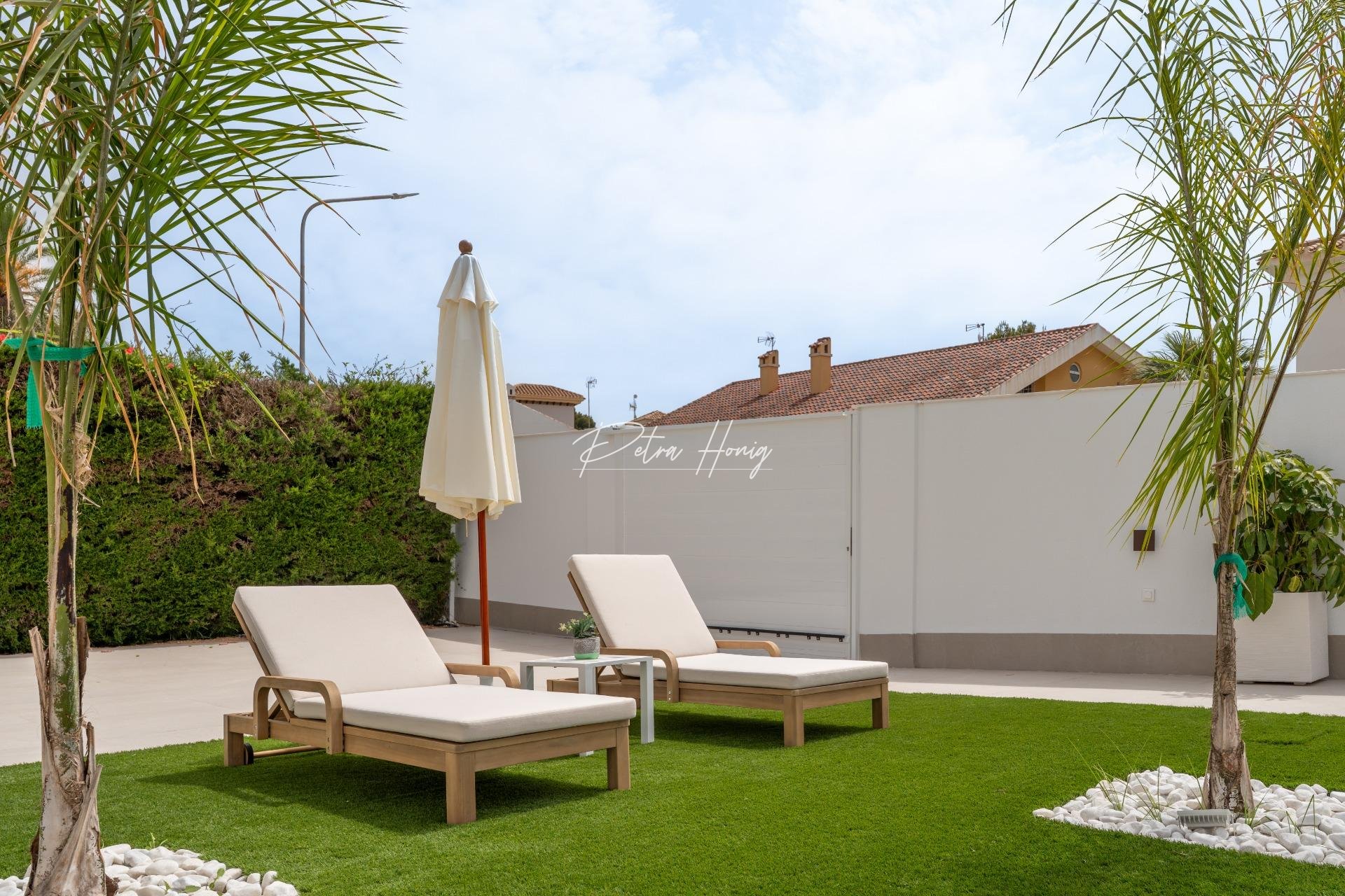 Resales - Villa - Orihuela Costa - Campoamor