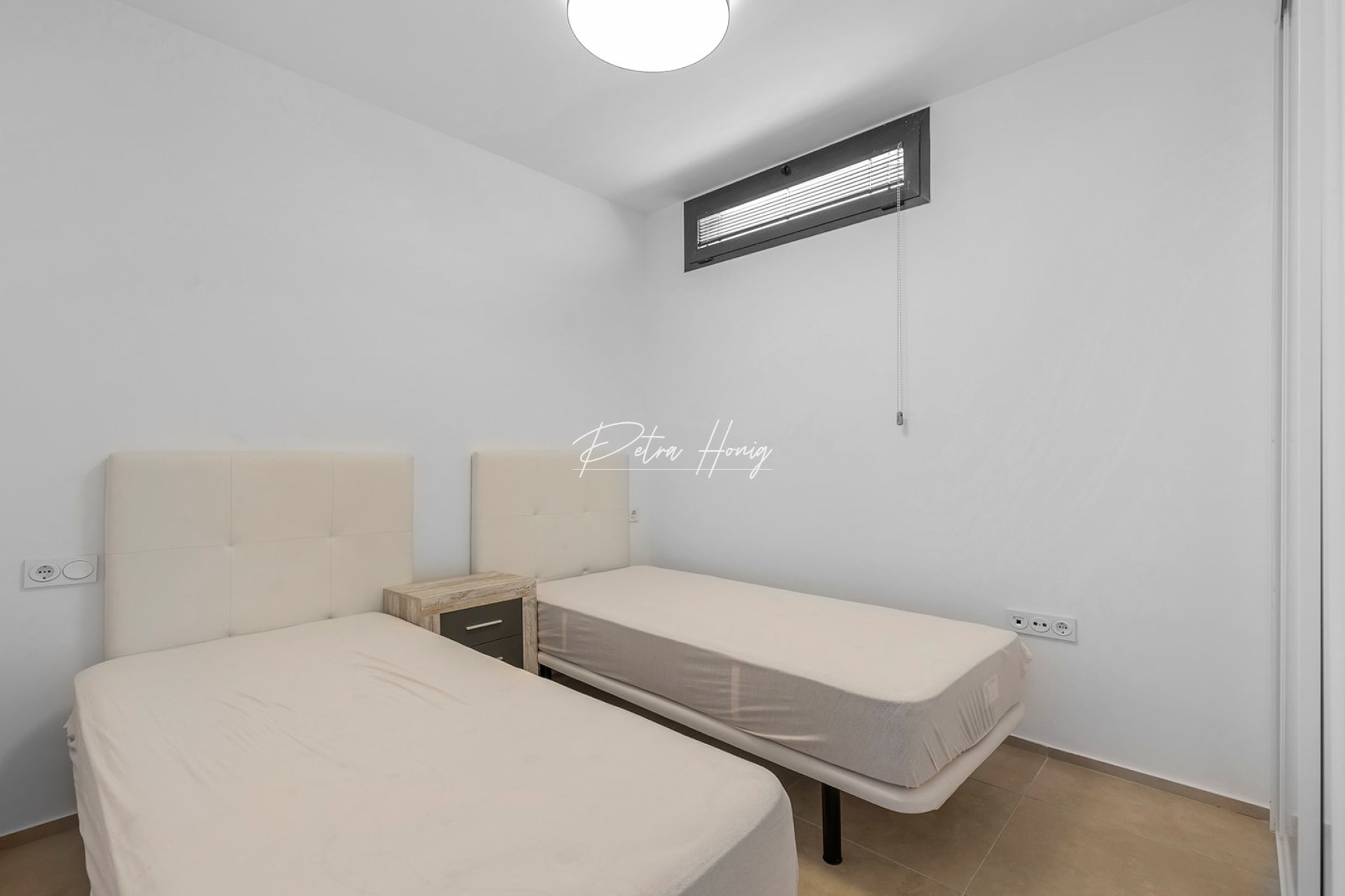 Resales - Villa - Orihuela Costa - La Zenia