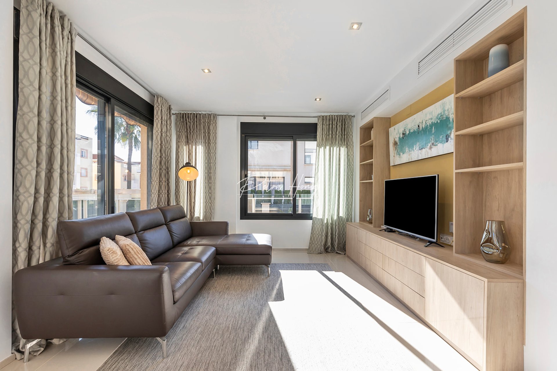 Resales - Villa - Orihuela Costa - La Zenia